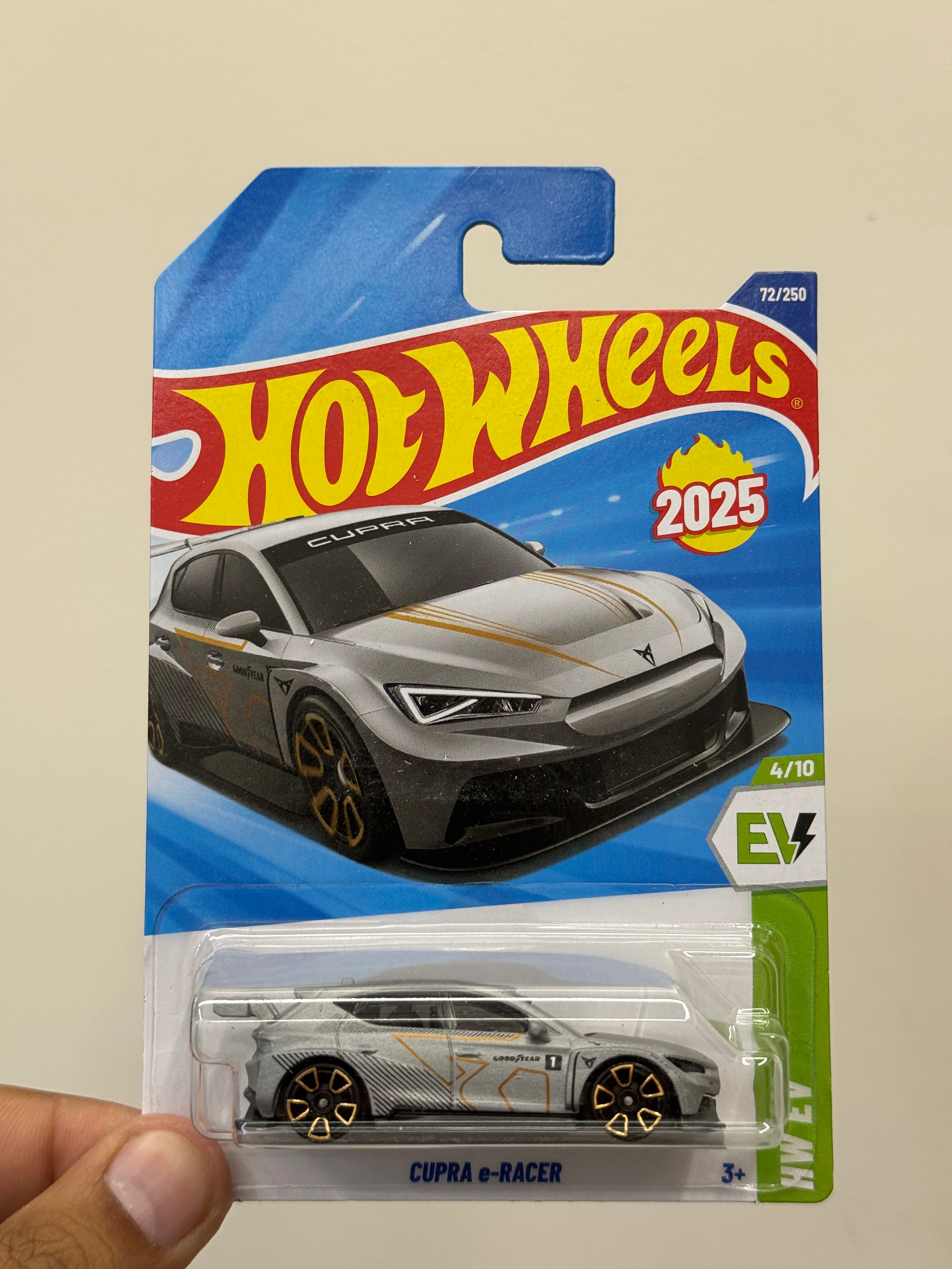 CUPRA e-RACER 