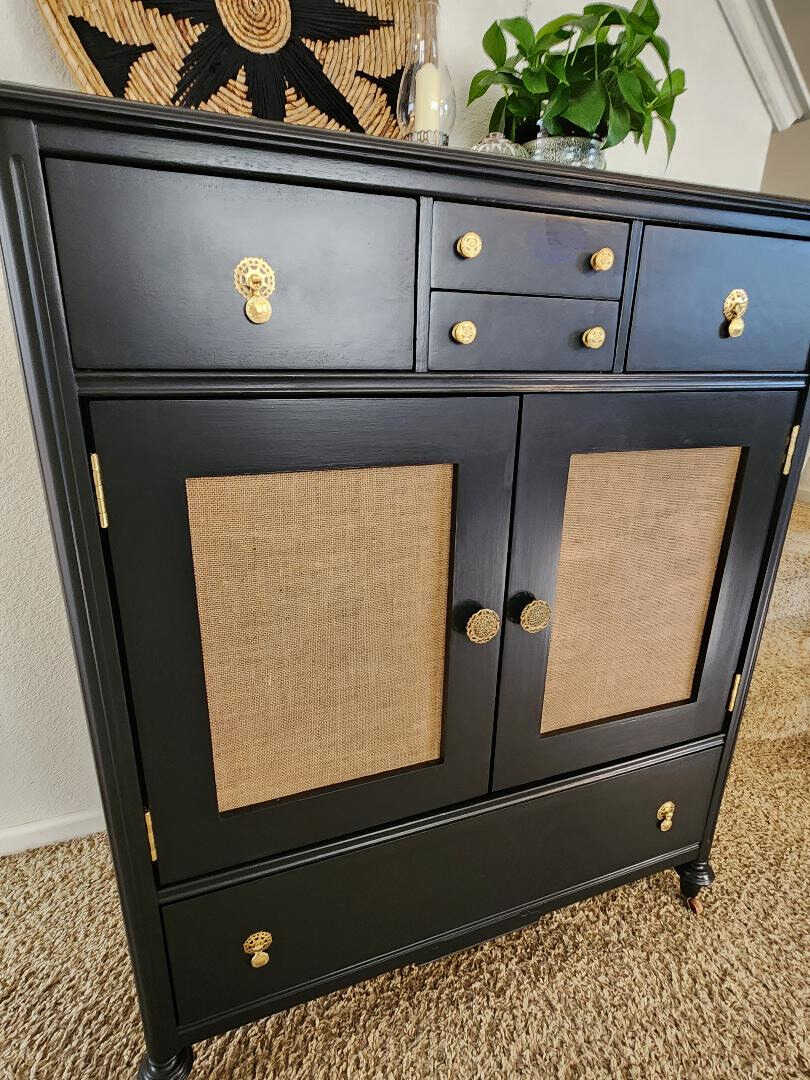 Vintage 8 Drawer Dresser