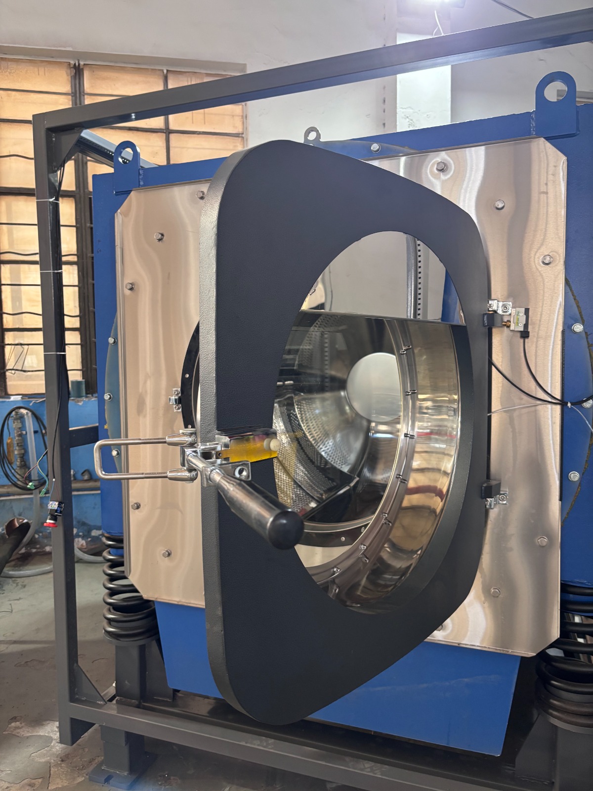 Industrial Washing Machine