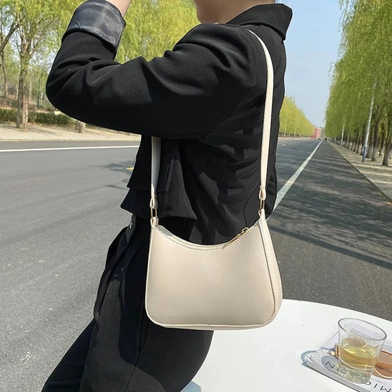 Nuevos bolsos de mano a la moda para mujer, bolso Retro de Color sólido de cuero PU, bolso de hombro para axila, bolsos Hobos informales para mujer