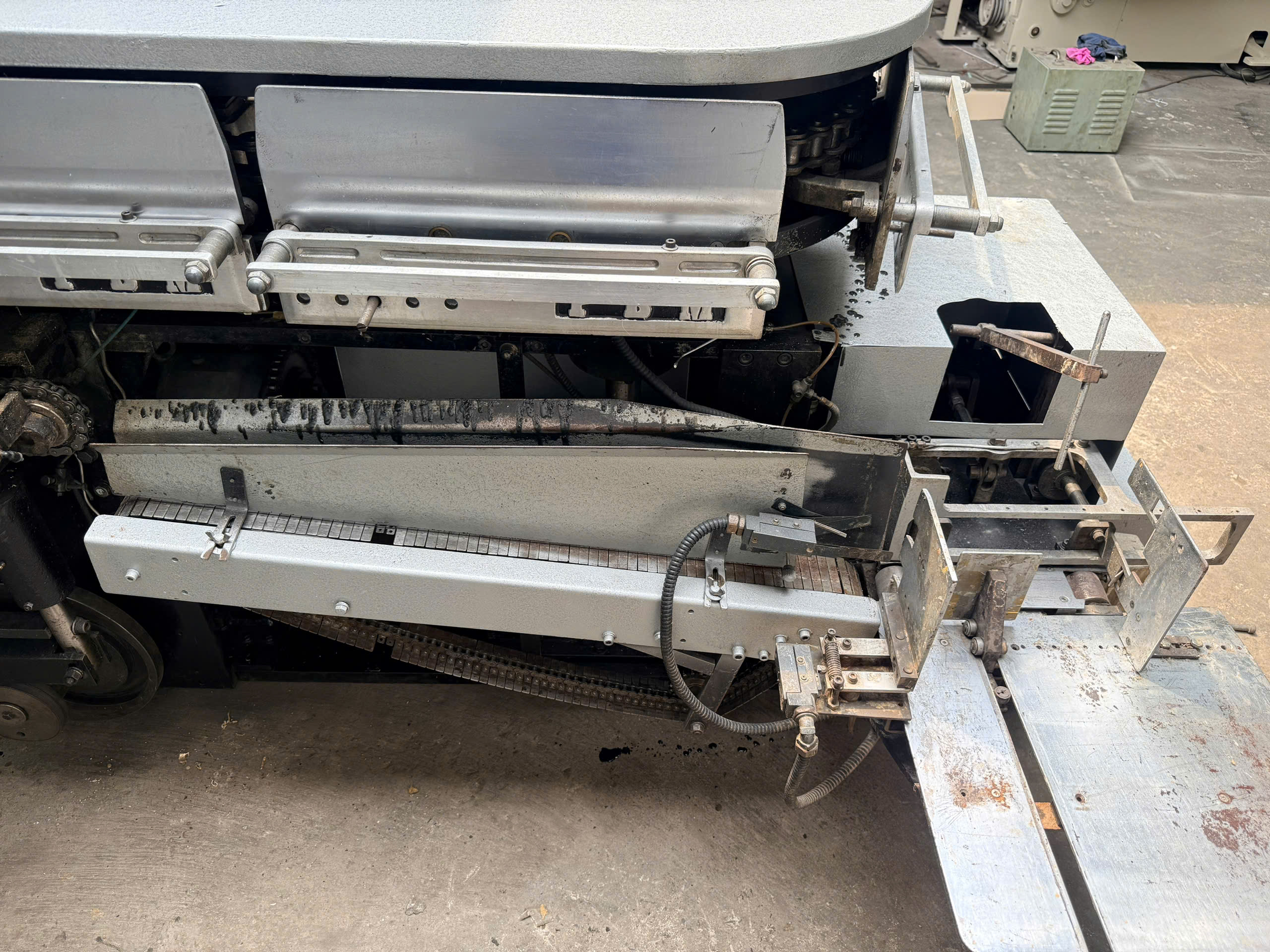 Máy vô bìa keo PBM-10– Dây chuyền đóng sách tự động Nhật Bản - Phù hợp cho nhà in sách giáo khoa, sách tham khảo