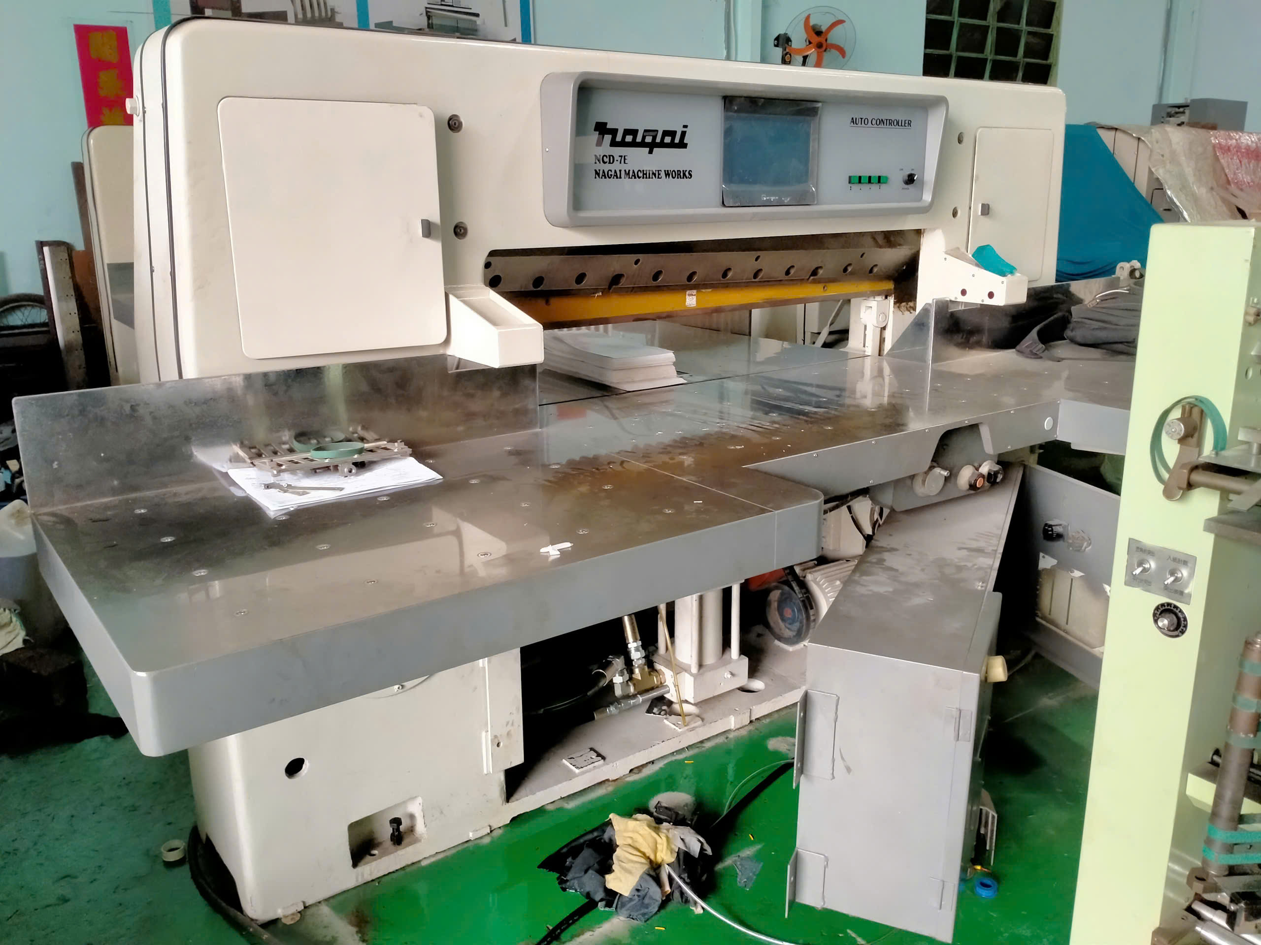 Máy cắt giấy Nagai NCD-6-116 – Máy cắt công nghiệp. Dòng máy cắt giấy Nhật Bản, vận hành ổn định, độ bền cao, dễ sử dụng.