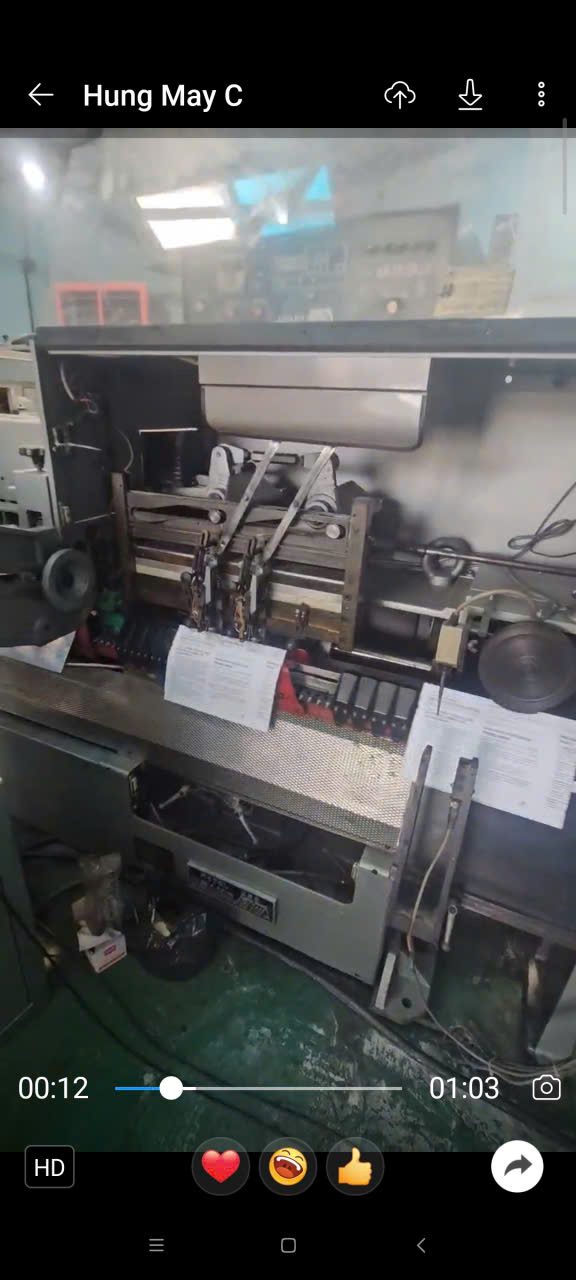 Máy đóng ghim kỵ mã Osako – Dòng máy tích hợp bắt tay sách, đóng ghim và cắt xén, phù hợp sản xuất sách và tạp chí số lượng lớn.