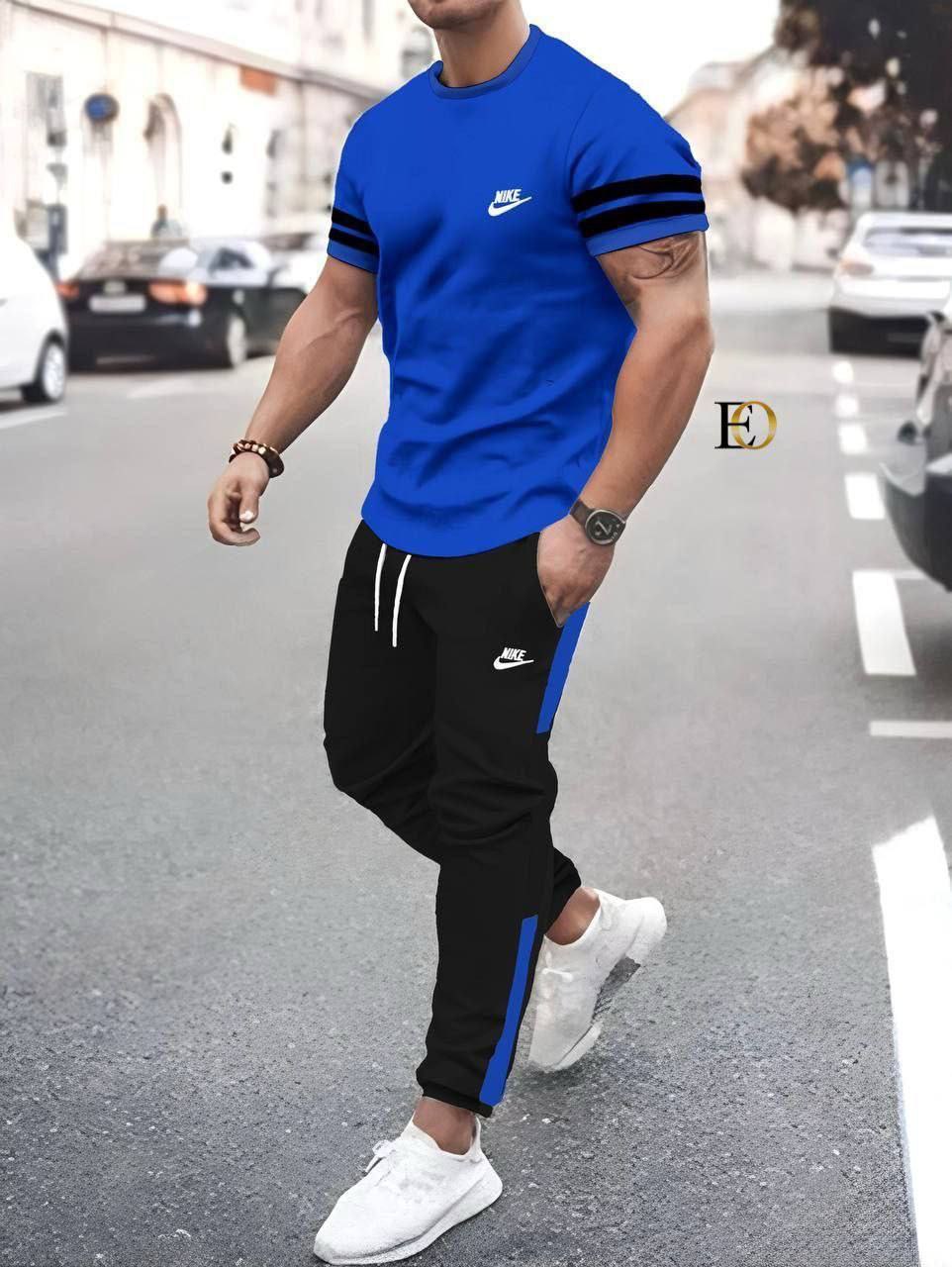 Ensemble Nike Bleu Électrique : T-shirt et Pantalon de Jogging Assortis