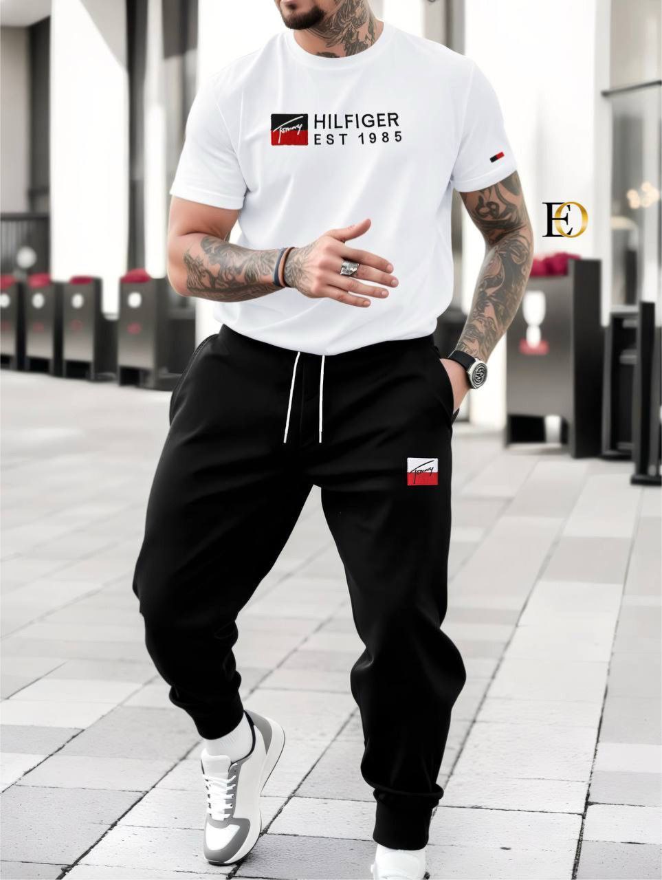 Ensemble Tommy Hilfiger : T-shirt Blanc et Pantalon de Jogging Noir