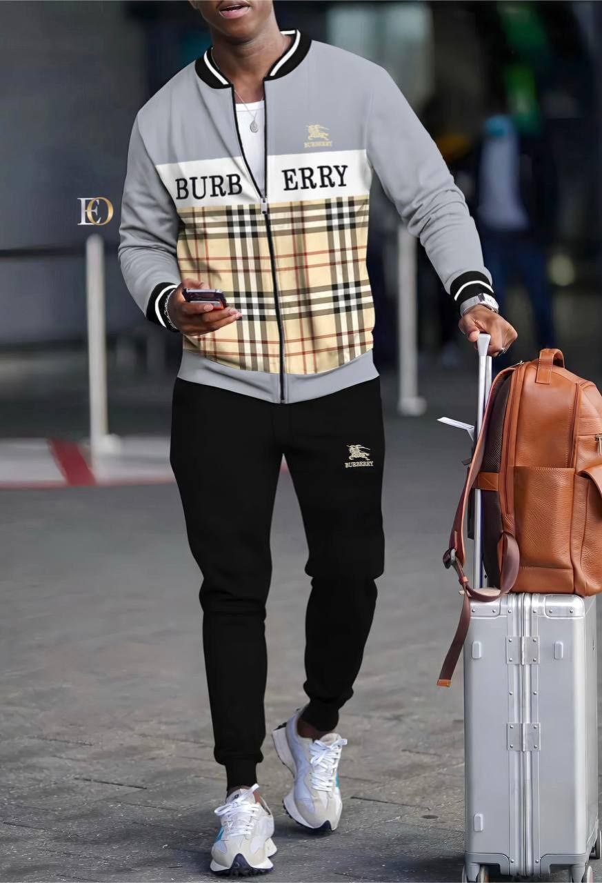  Ensemble Burberry Gris et Noir : Veste et Pantalon de Jogging - Motif Check Iconique