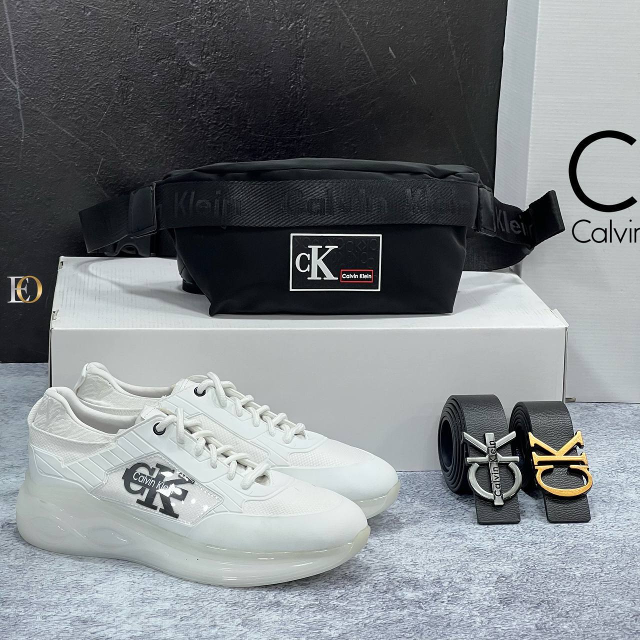  Ensemble Calvin Klein : Baskets, Sac Banane et Ceintures