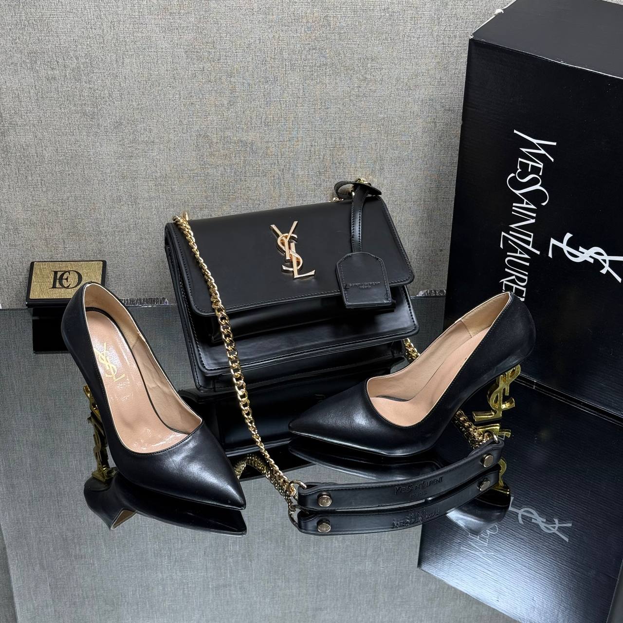 Ensemble sac et chaussures Yves Saint Laurent