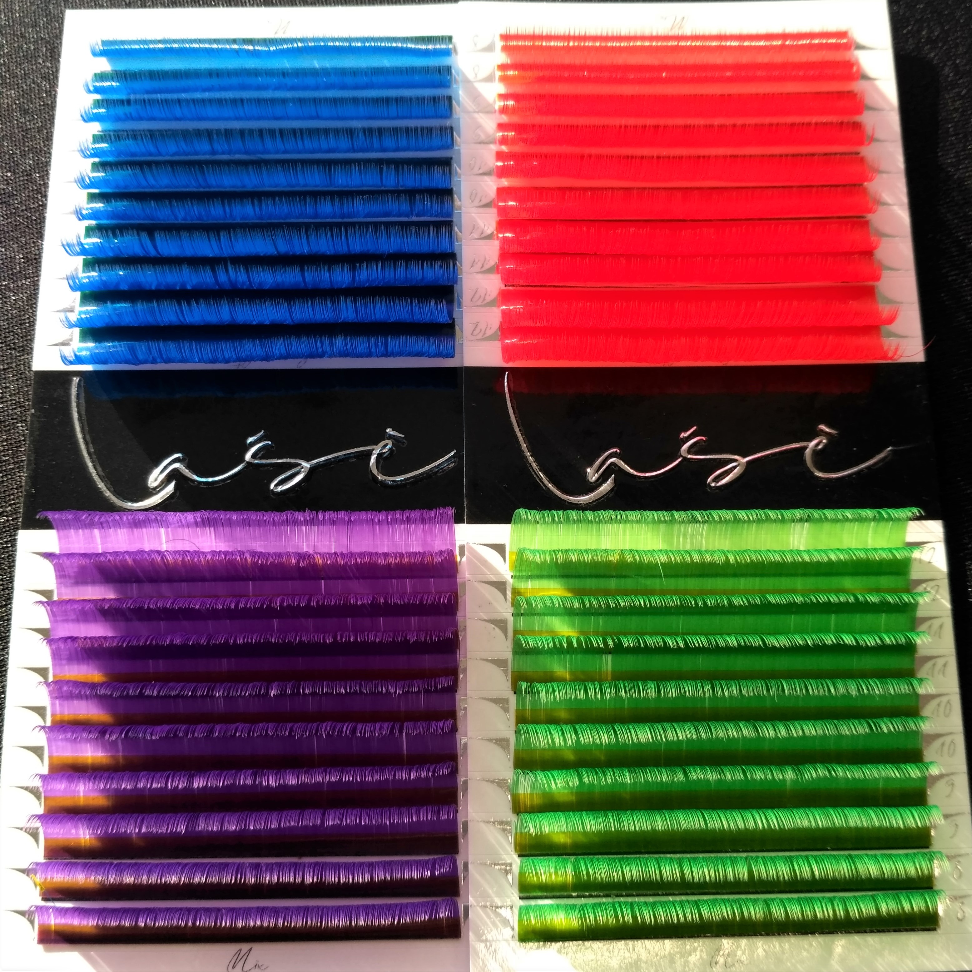 0,07mm "Lašė" spalvotos volume blakstienos