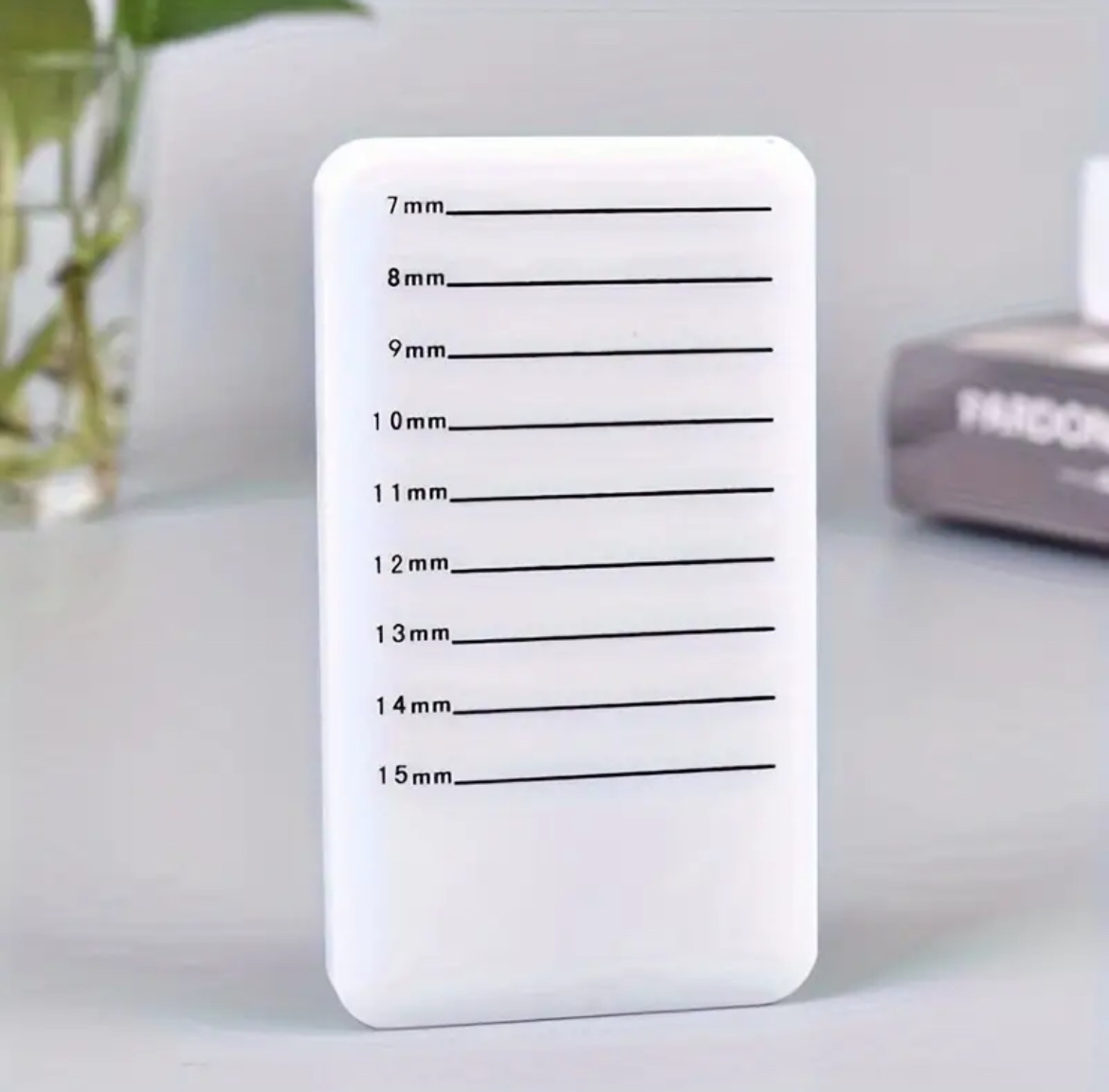 Stora akrilinė paletė blakstienoms susidėti