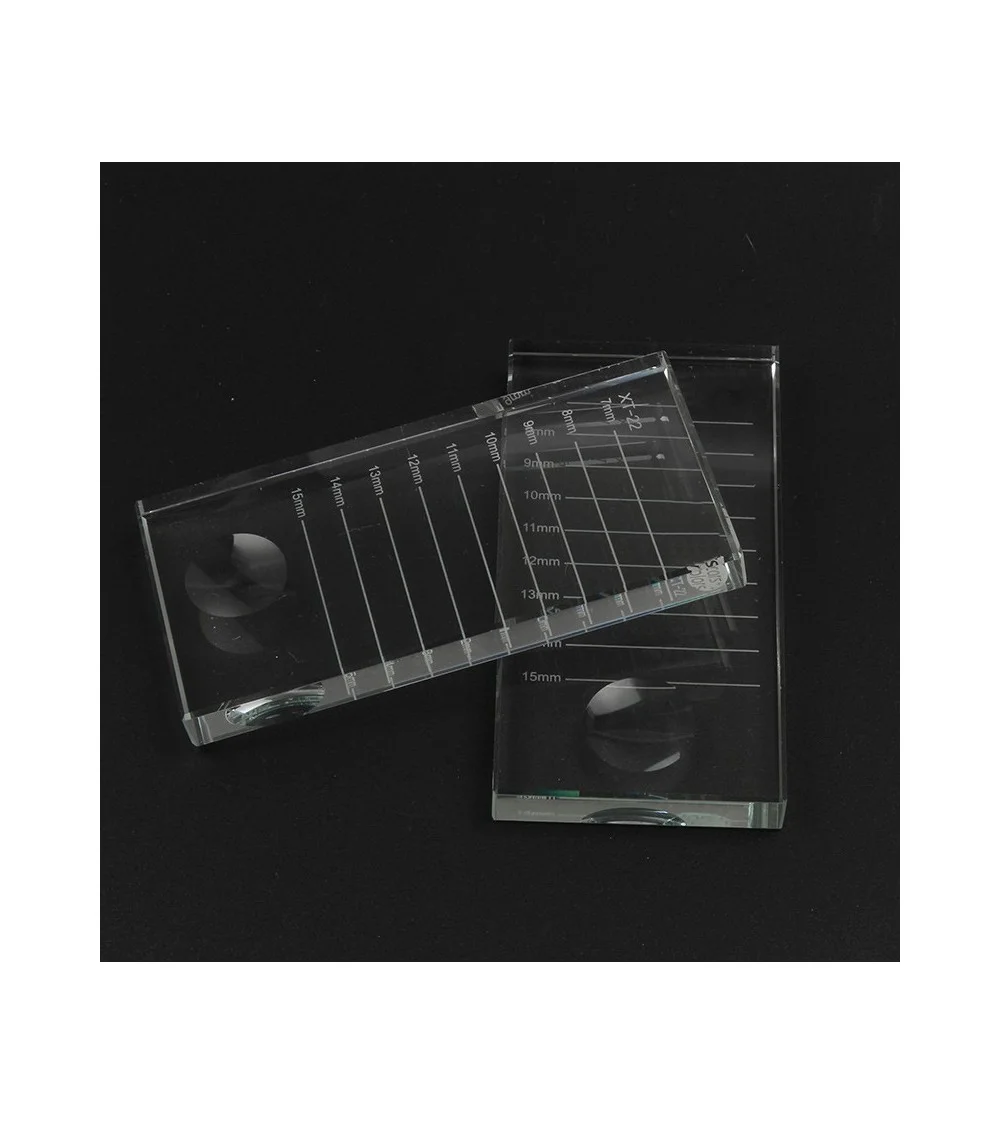 Stiklinė paletė blakstienų juostelėms