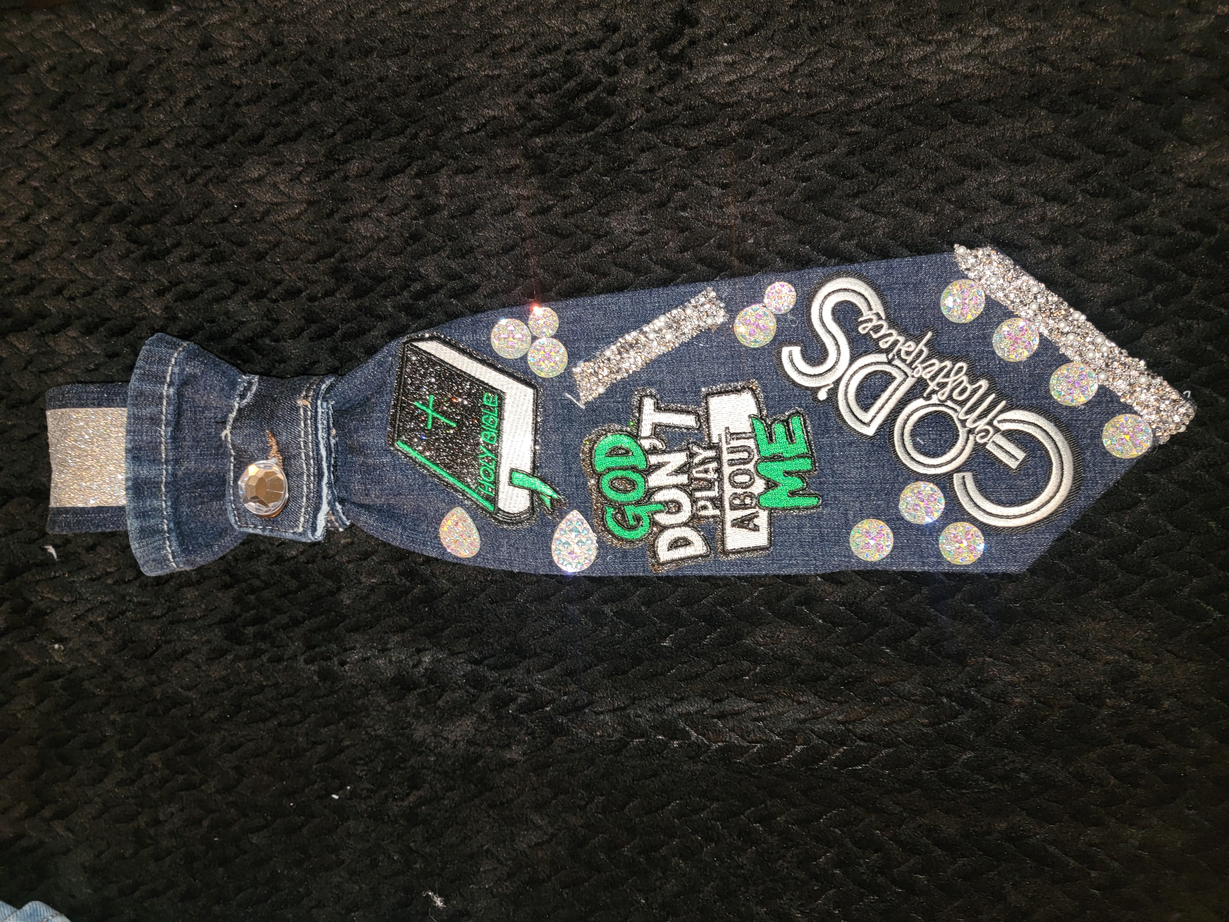 Green God don't play about me tie 