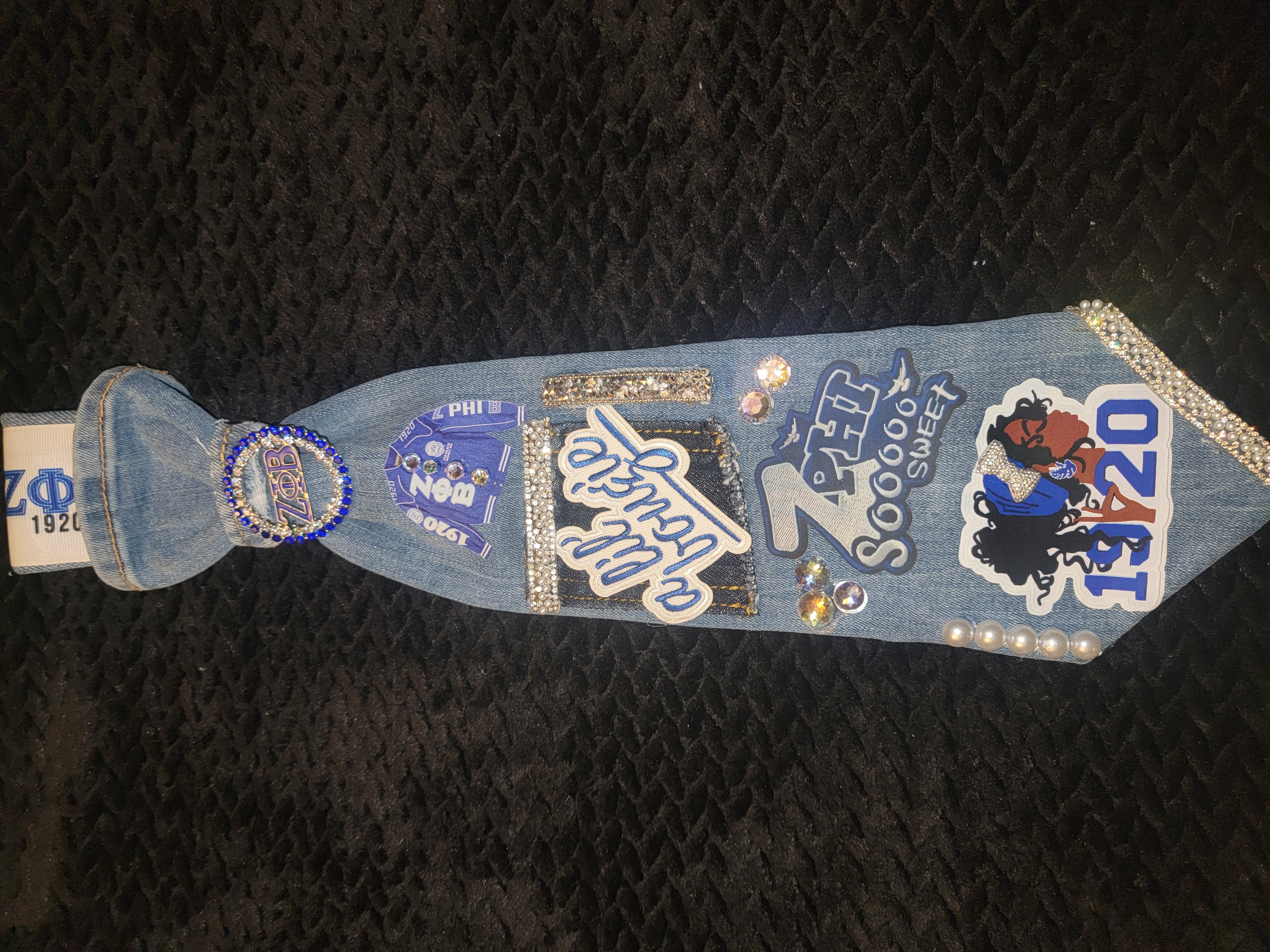 Zeta phi beta tie (Lil bougie) 