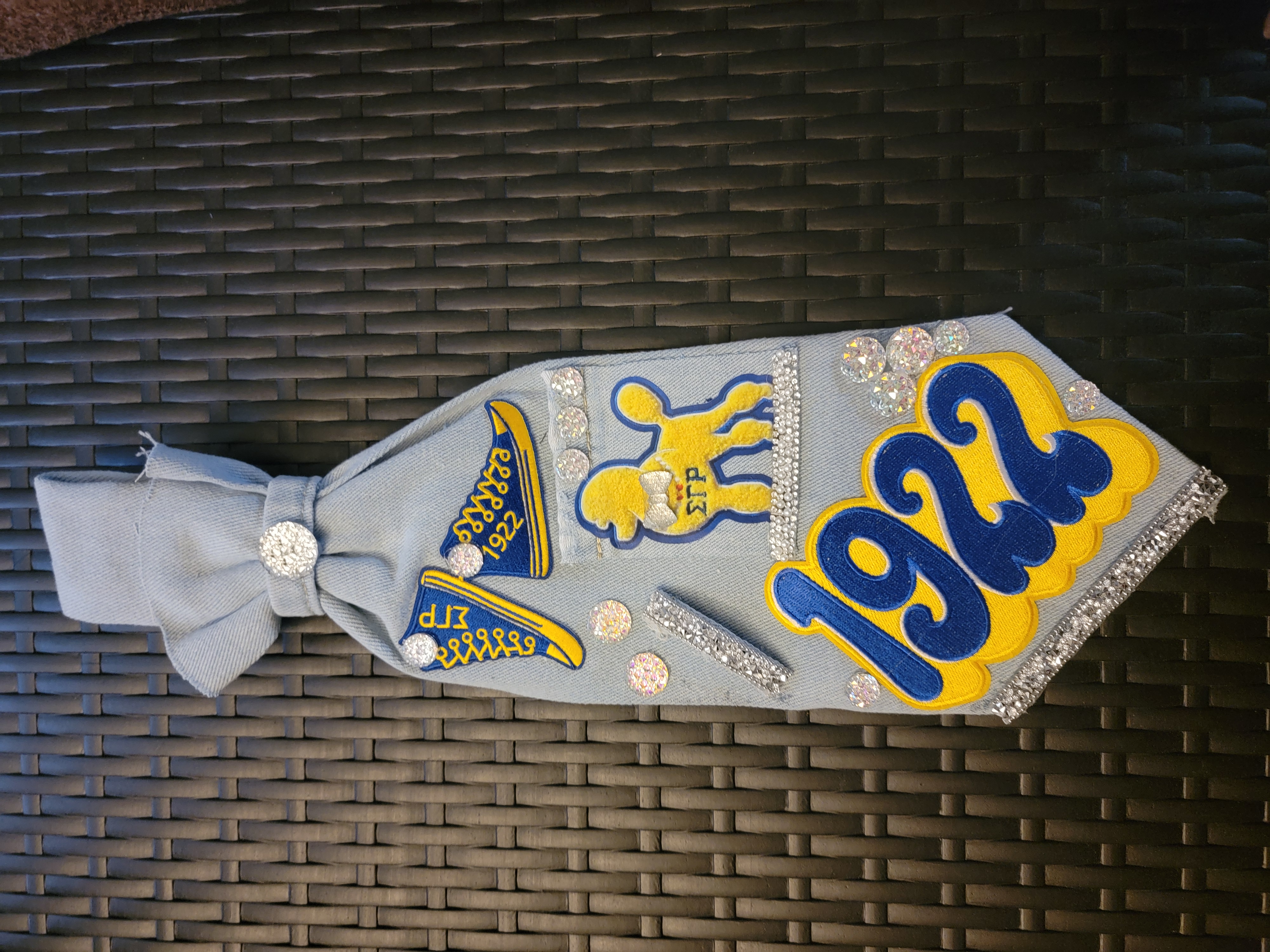 Sigma Gamma Rho tie (1922) 