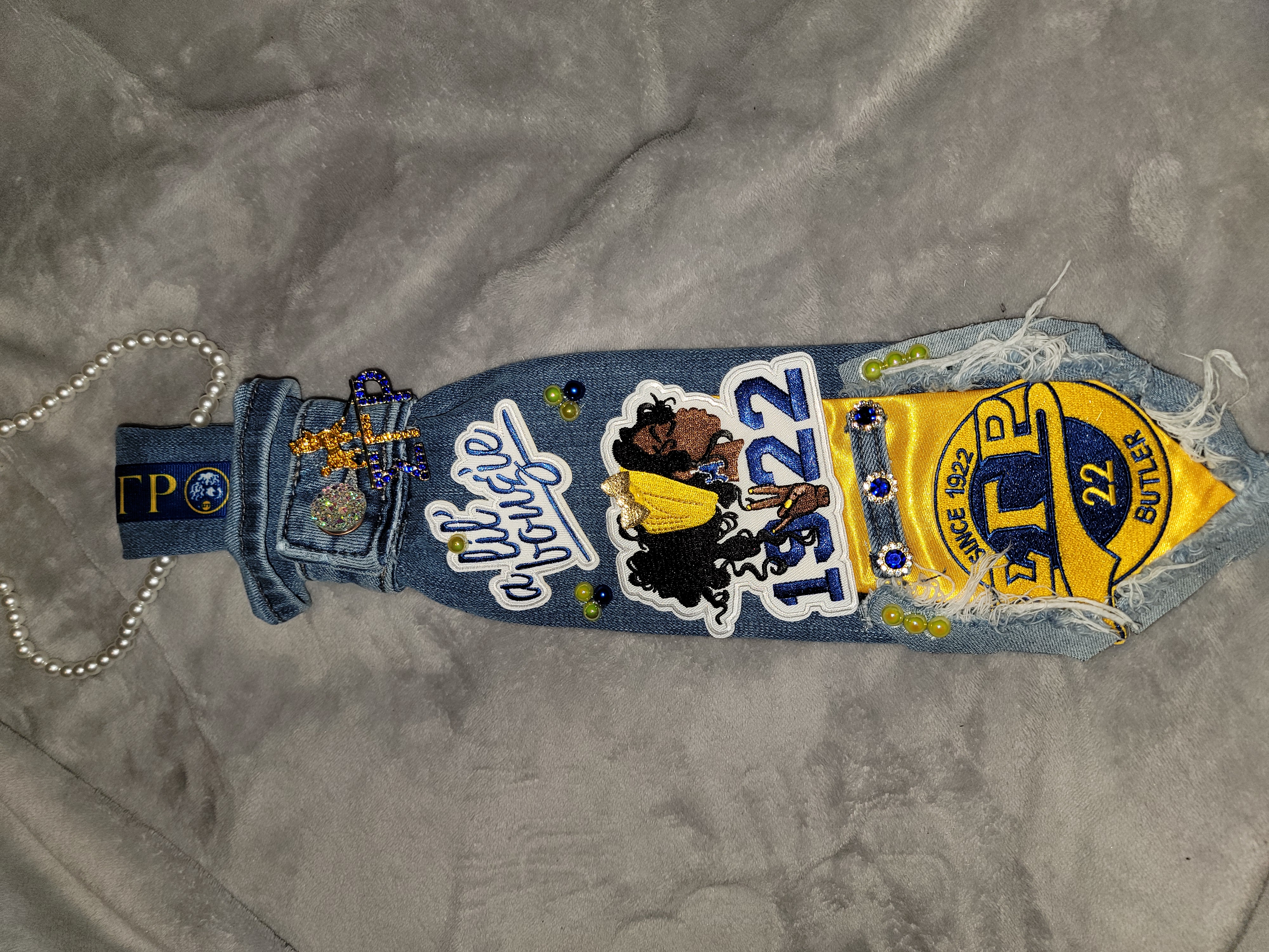 SGRho tie 1