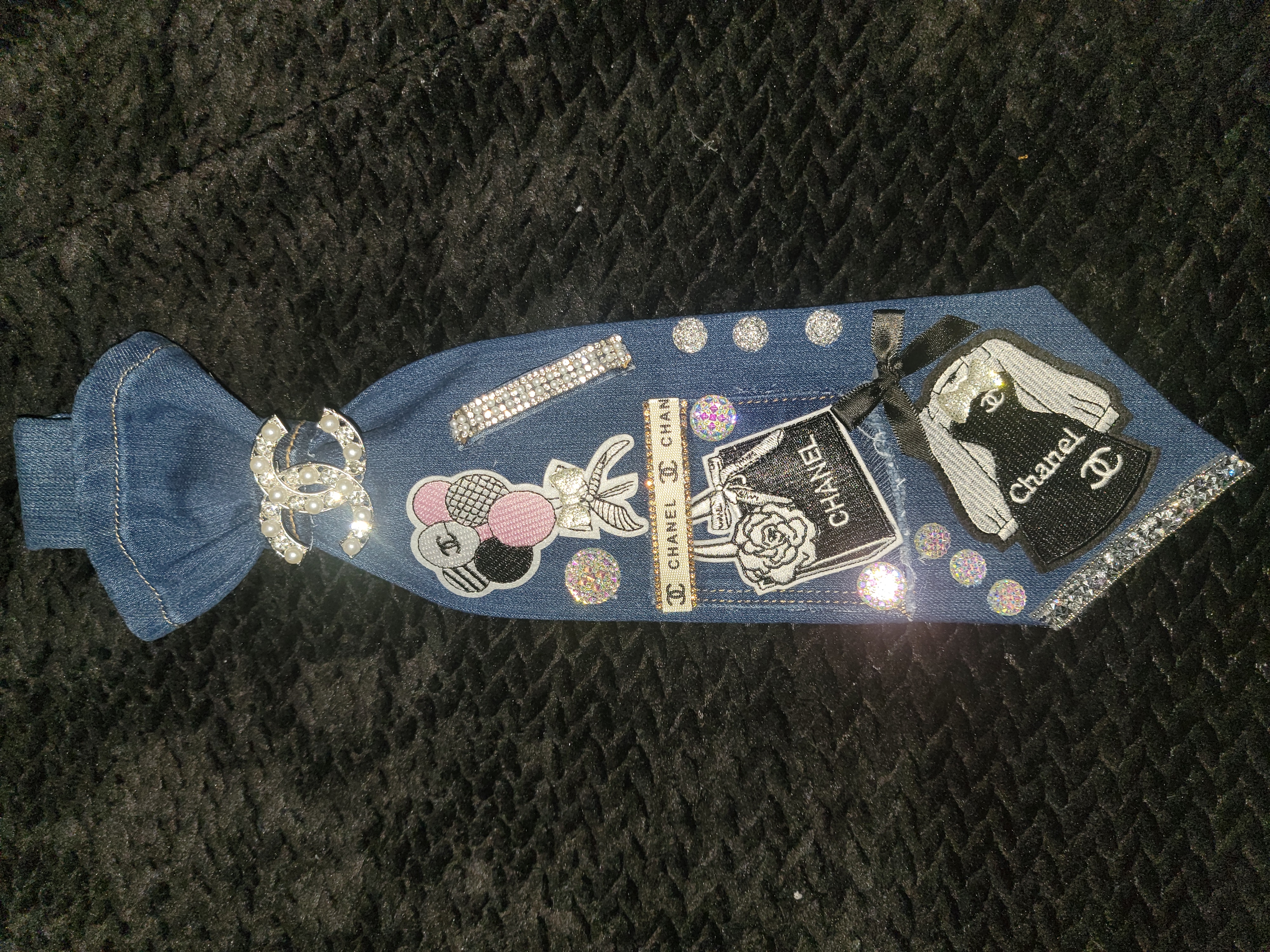 CC tie (balloons) 