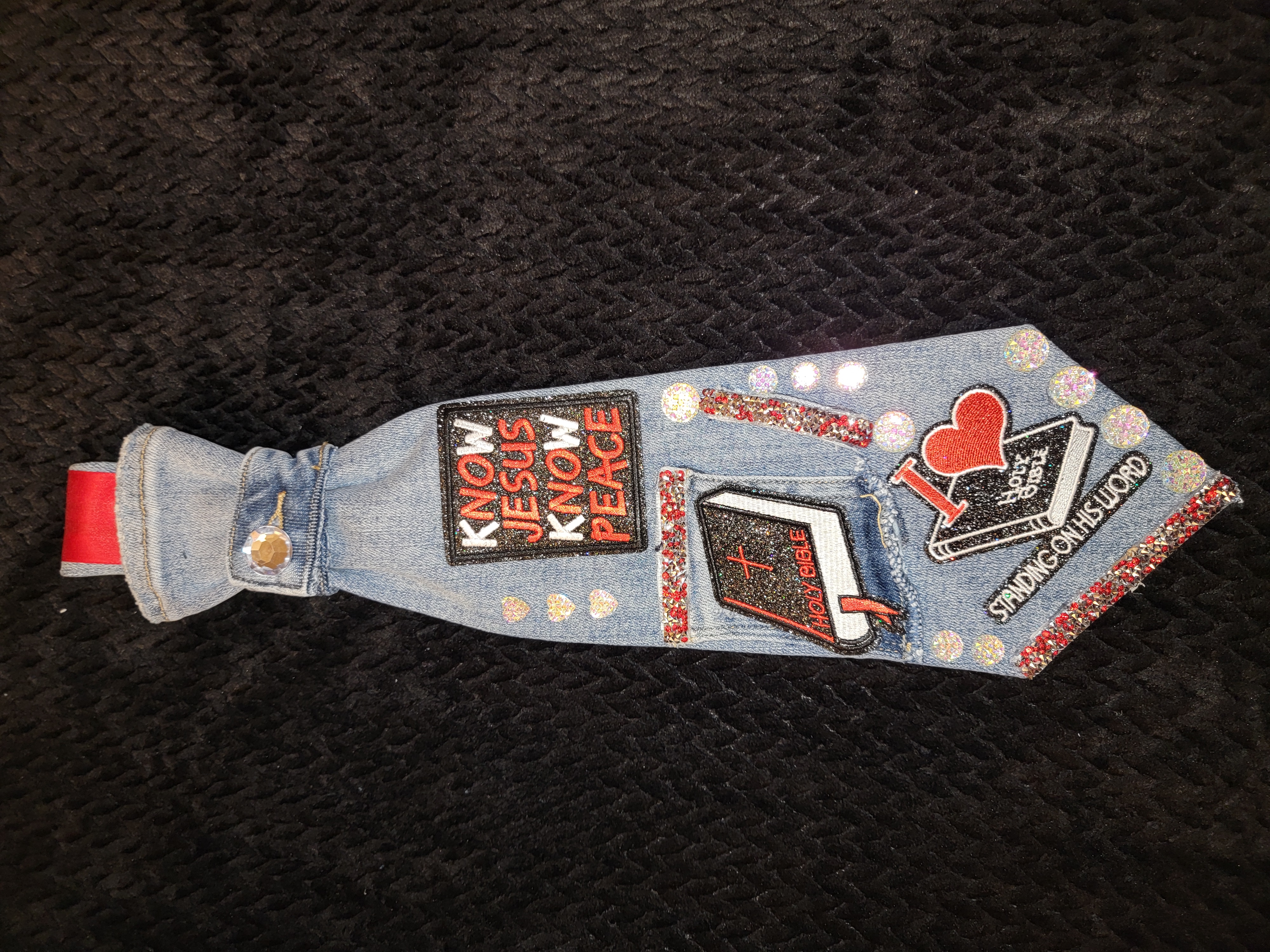 Know Jesus know peace tie