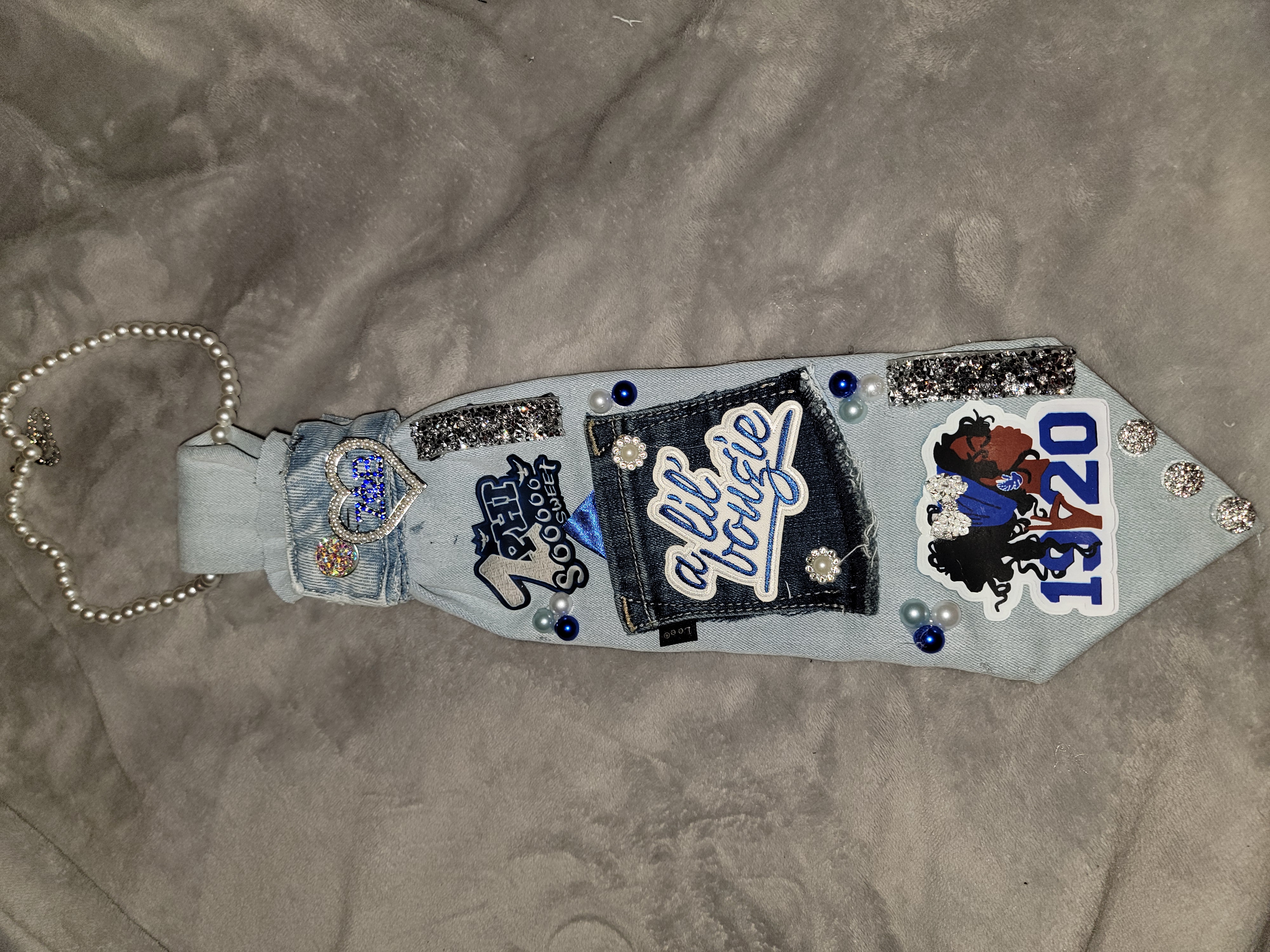 Zeta 4 tie