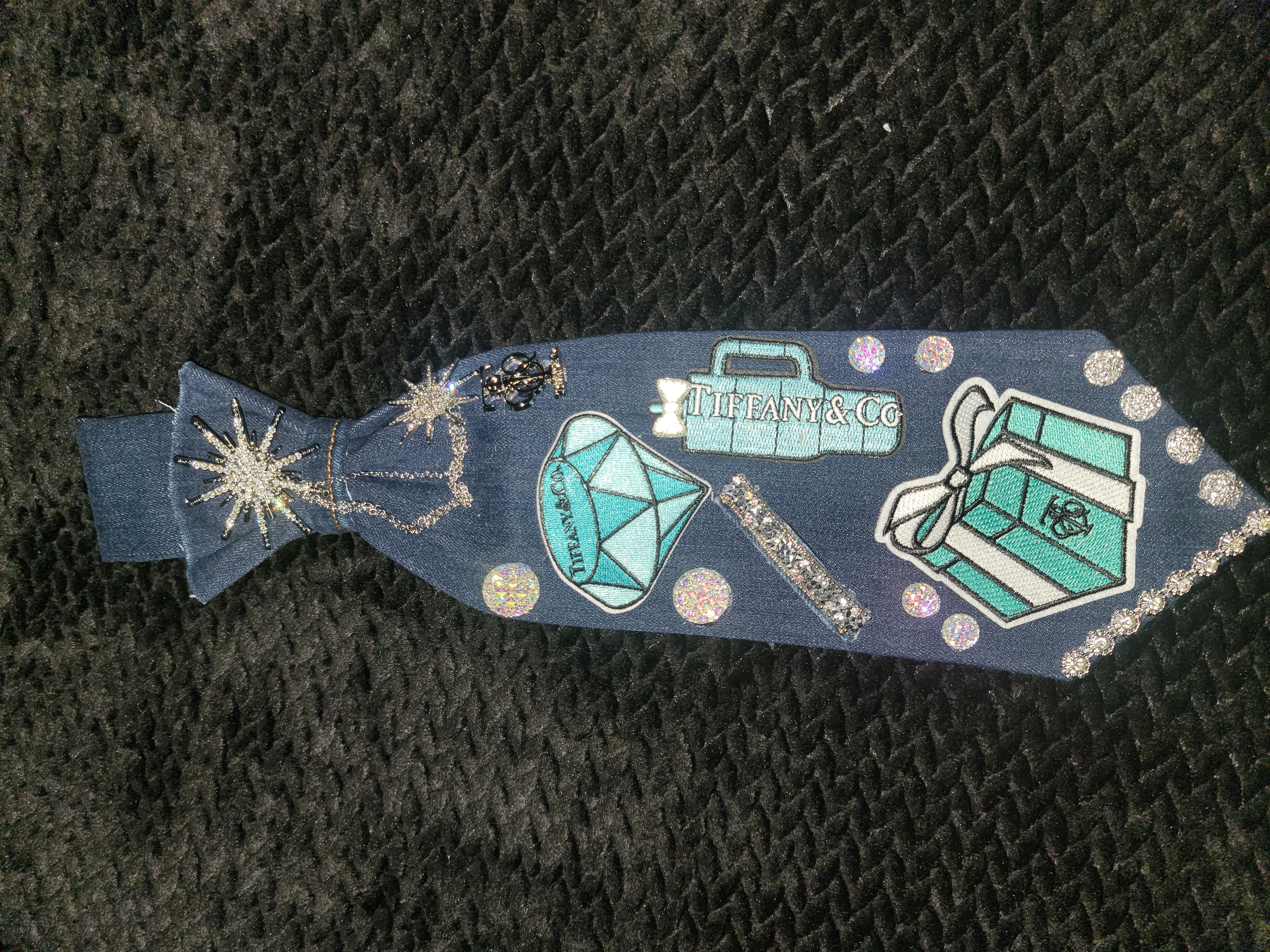 Tiffany tie