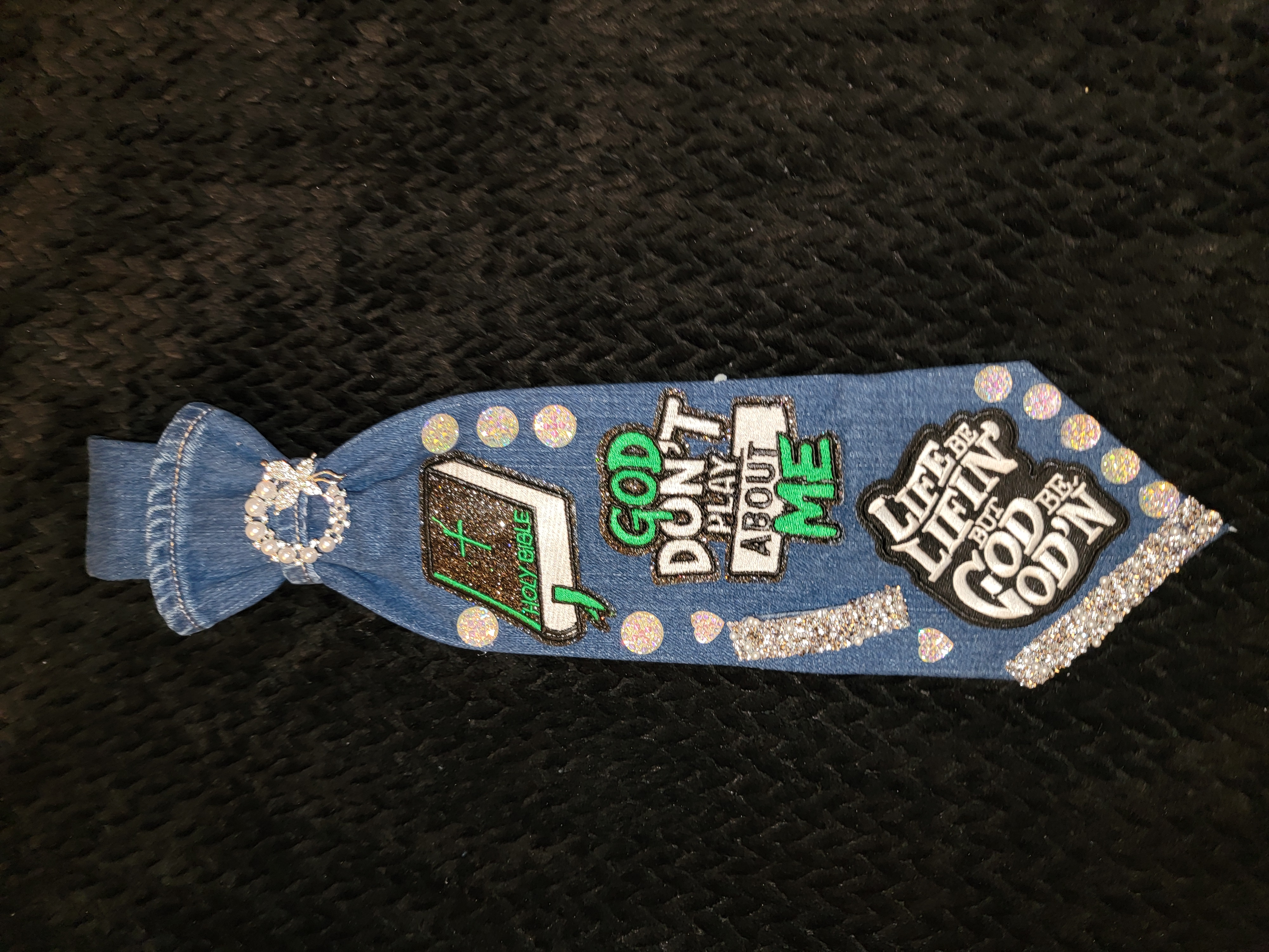 Green God don't play about me tie 