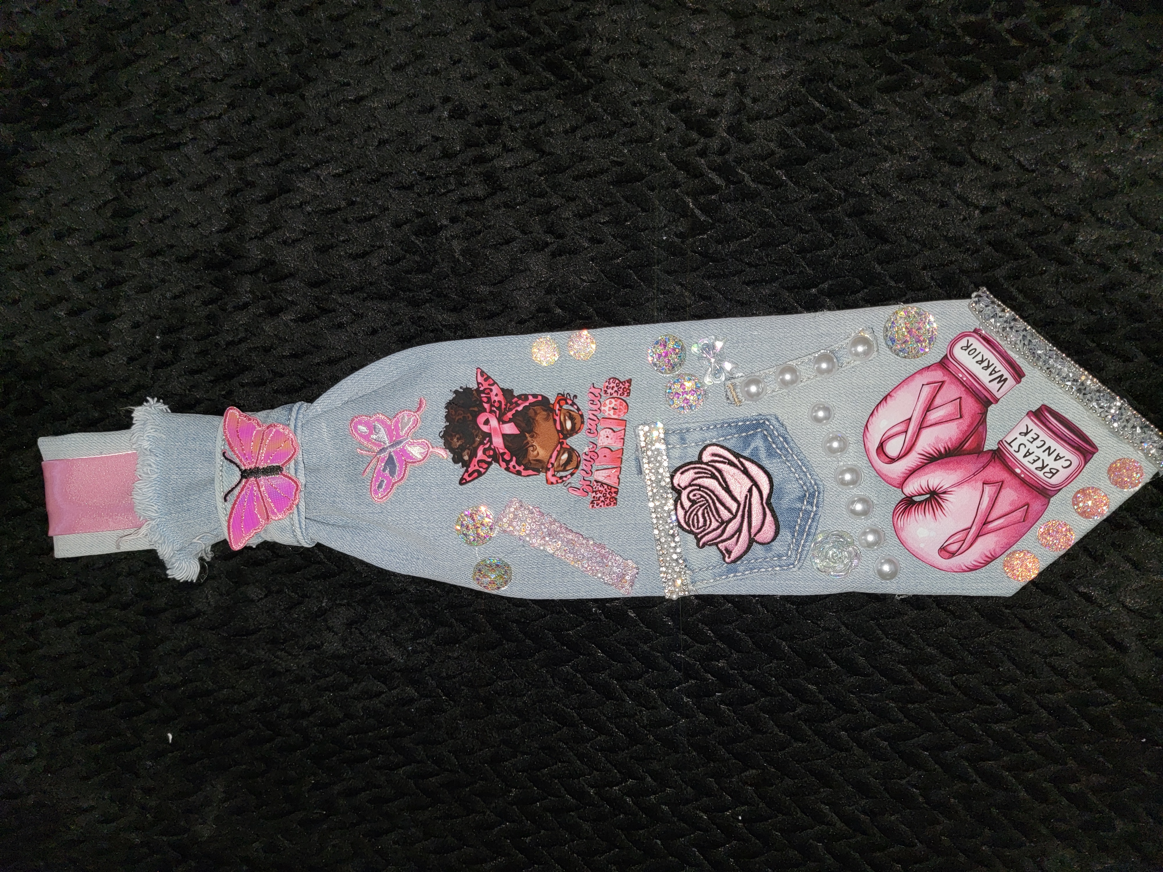 Breast cancer survivor tie 