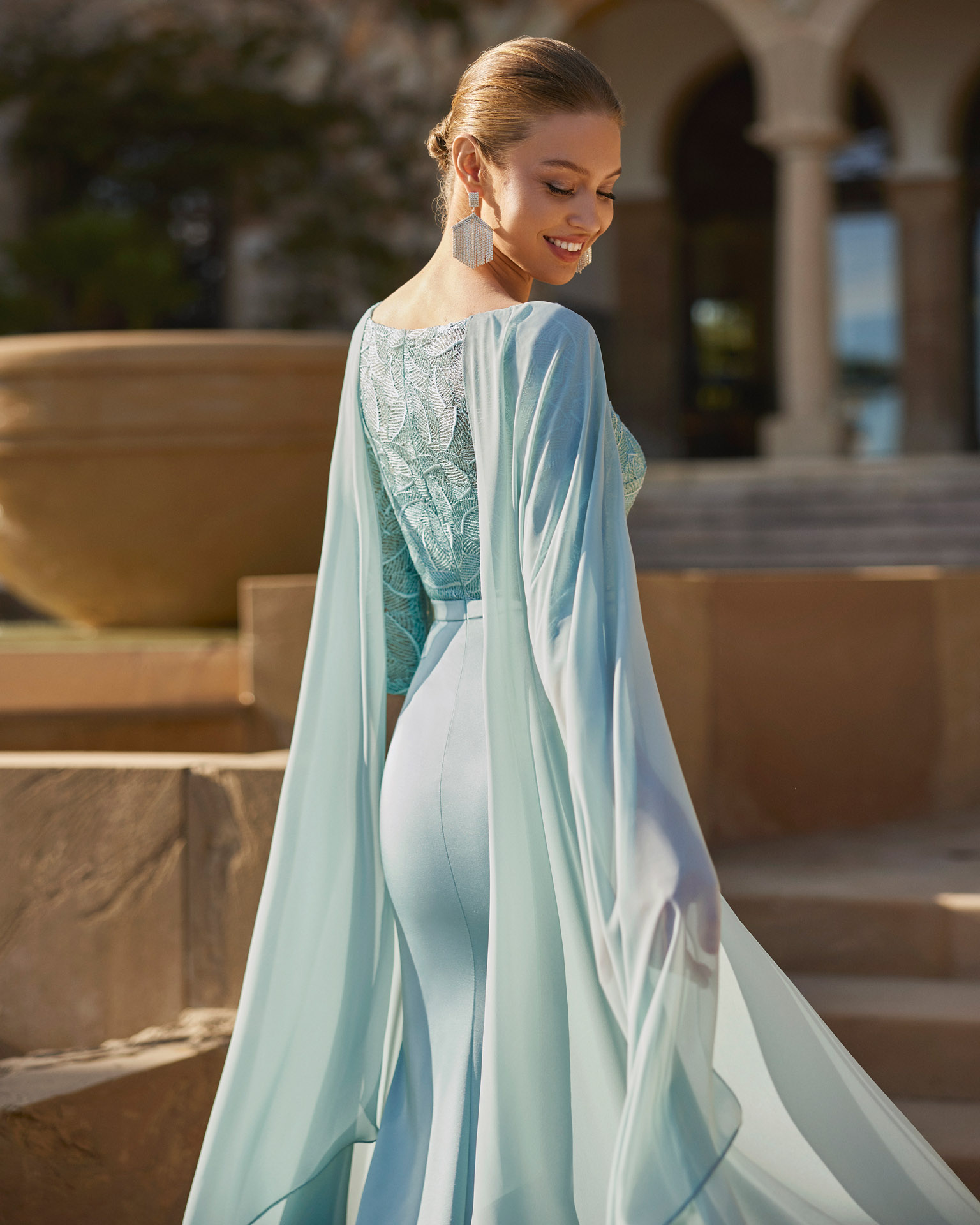 Vestido Couture Club