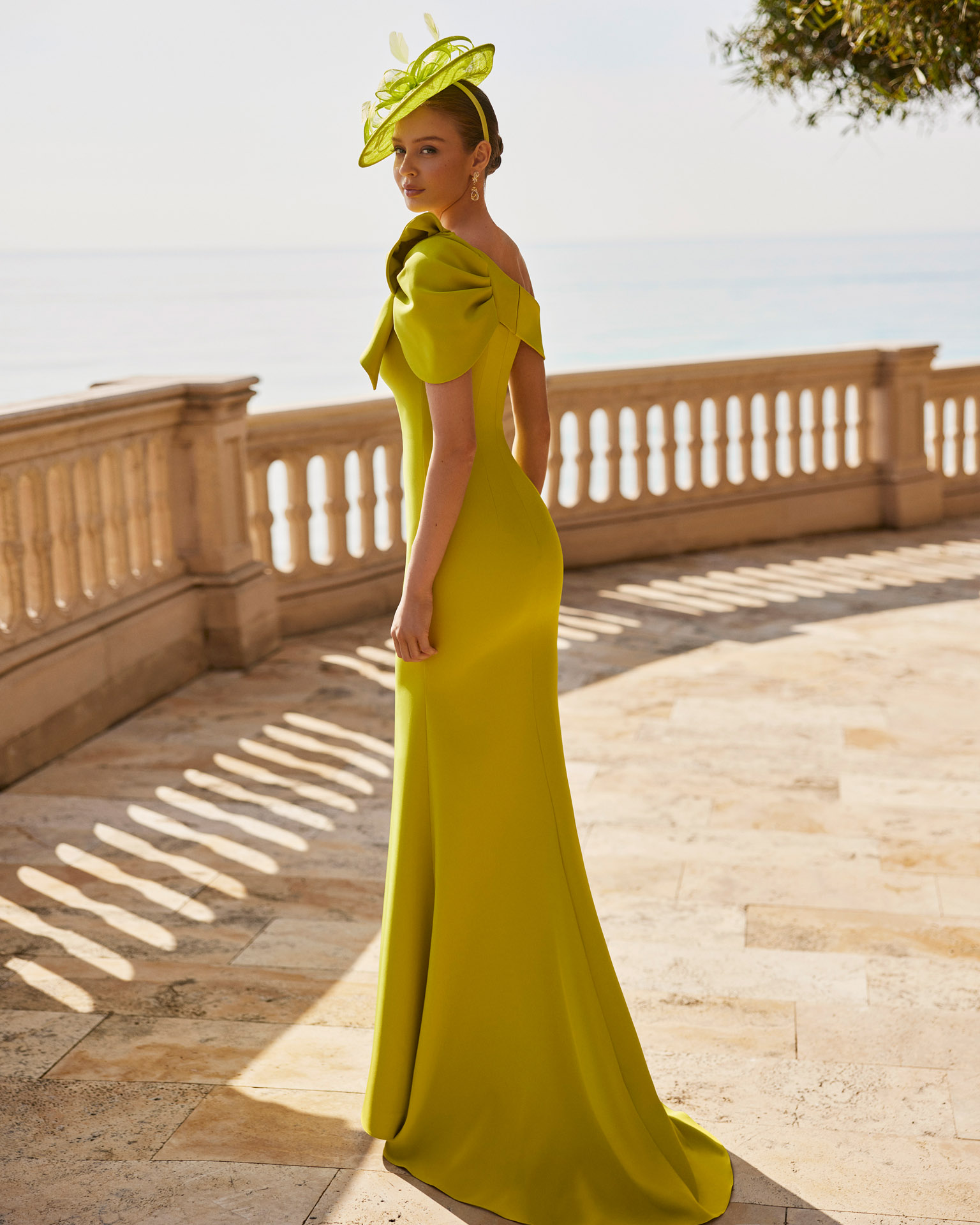 Vestido Couture Club