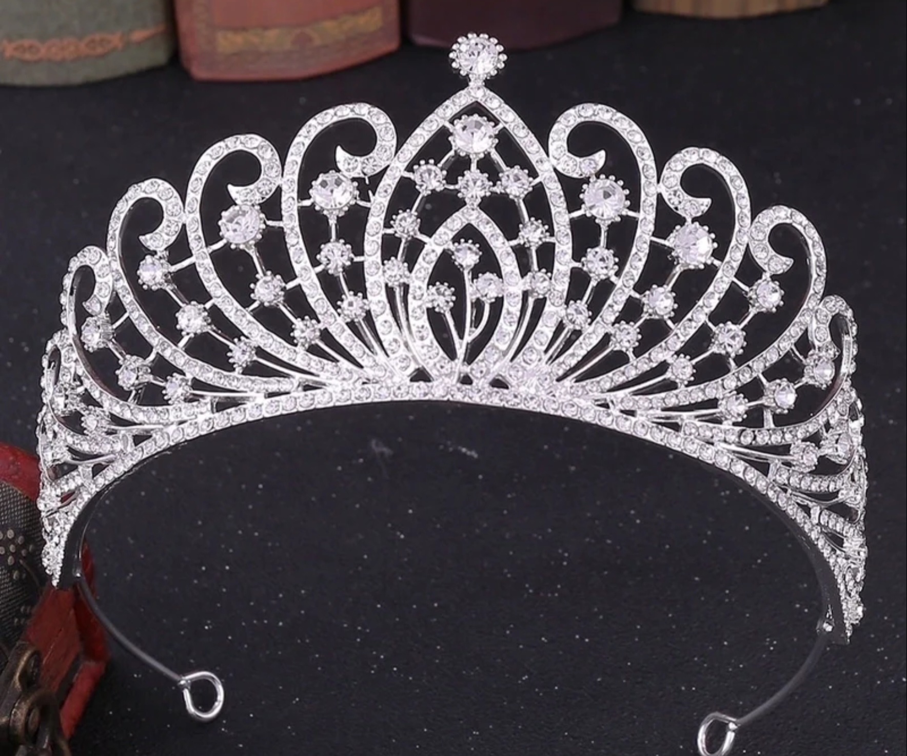 Elegant Diamond Tiara | GENICX