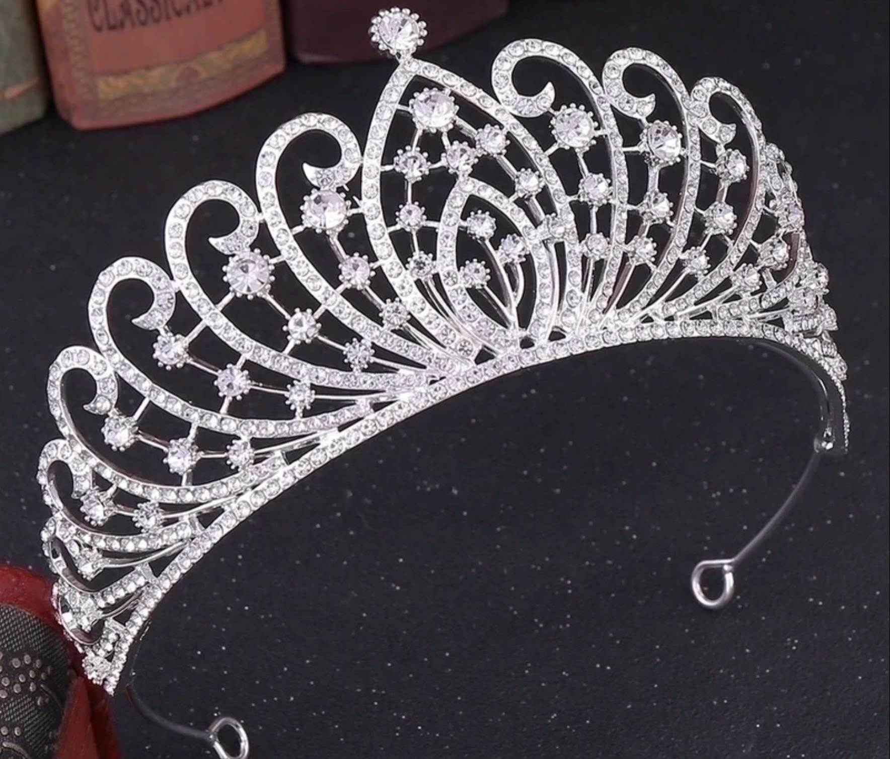 Elegant Diamond Tiara | GENICX