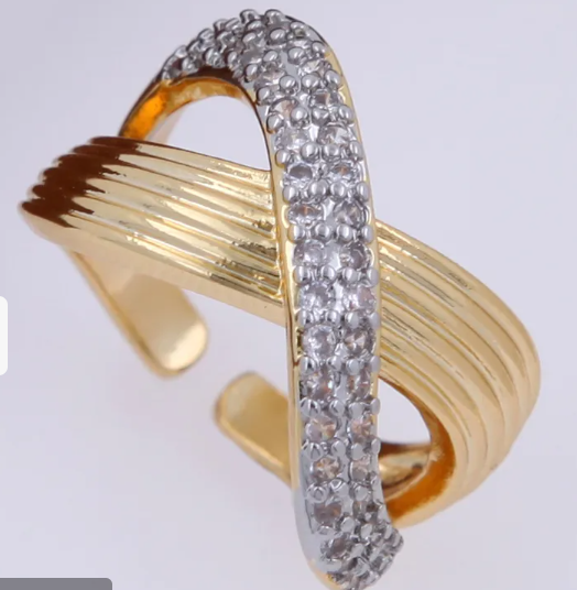 Elegant Gold and Silver Crossover Ring For Women | GENICX