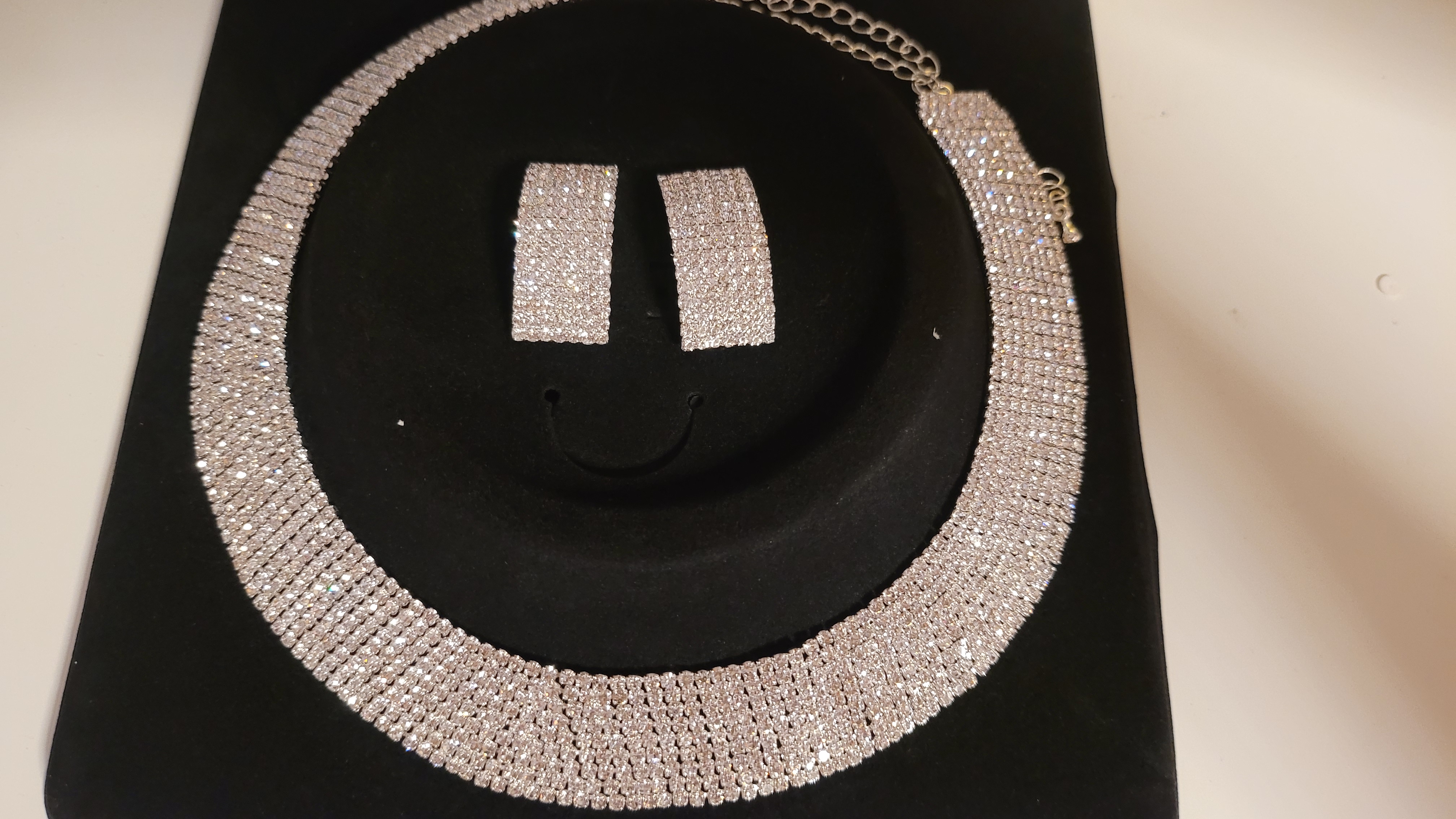 Elegant Necklace and Earrings Set | GENICX