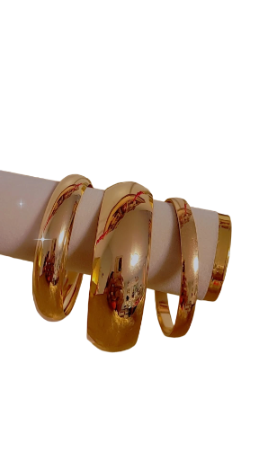 Chunky Gold Bangle Bracelets set for women. | GENICX