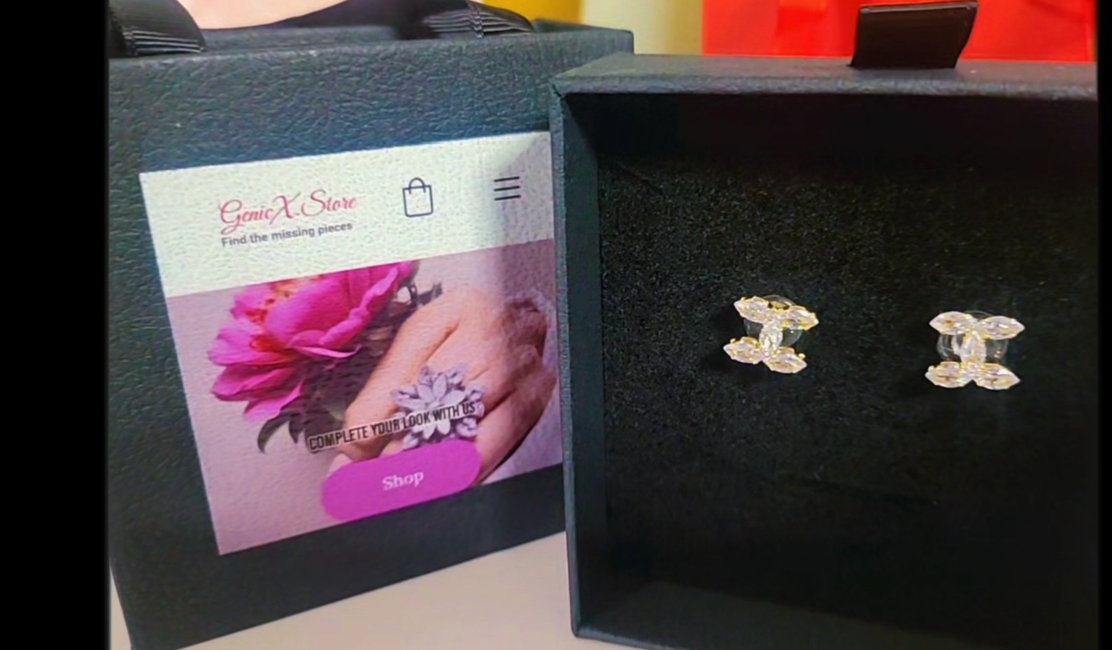 Crystal Flower Stud Earrings | GENICX