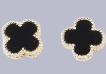 Black clover stud earrings Women | GENICX