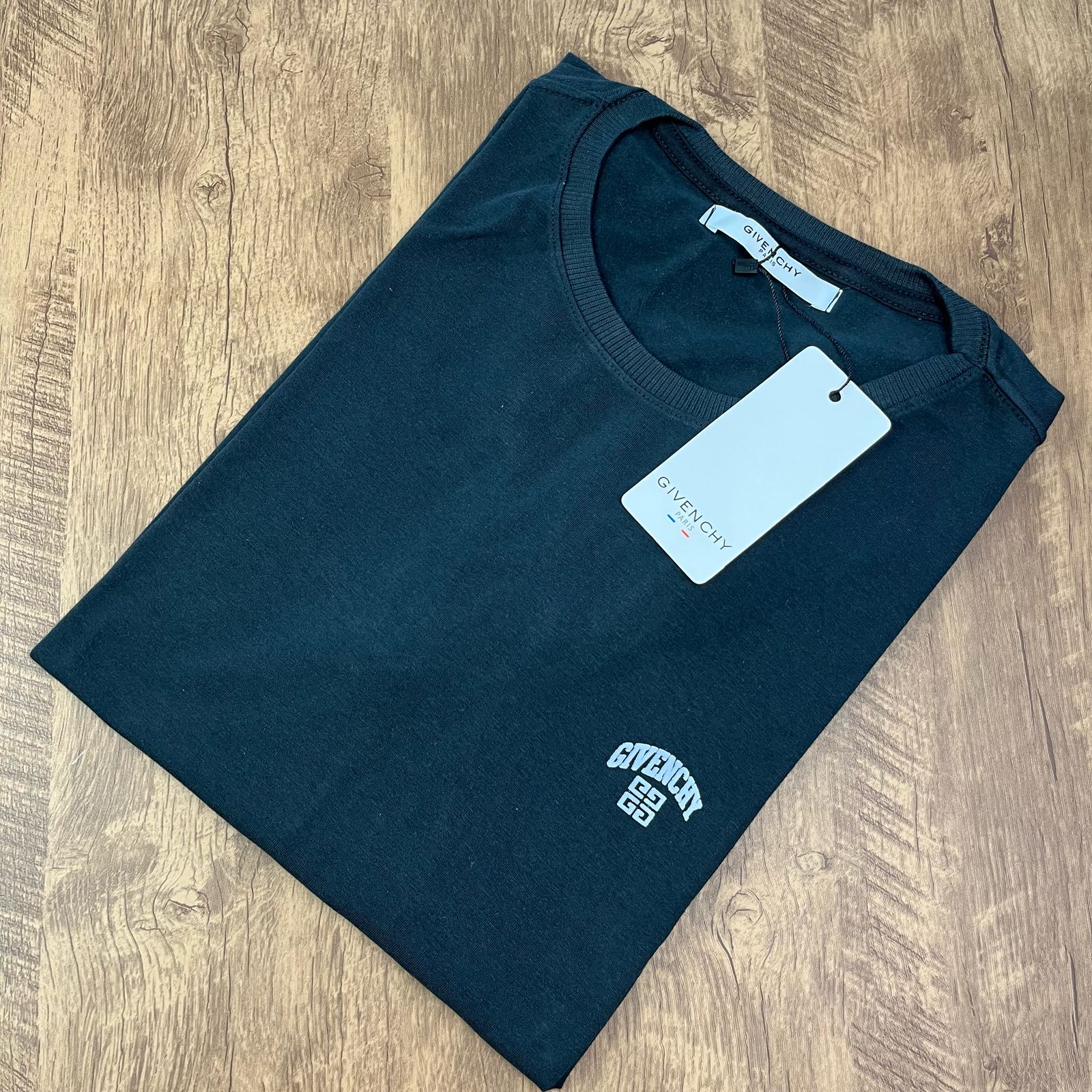 Camiseta preta Givenchy