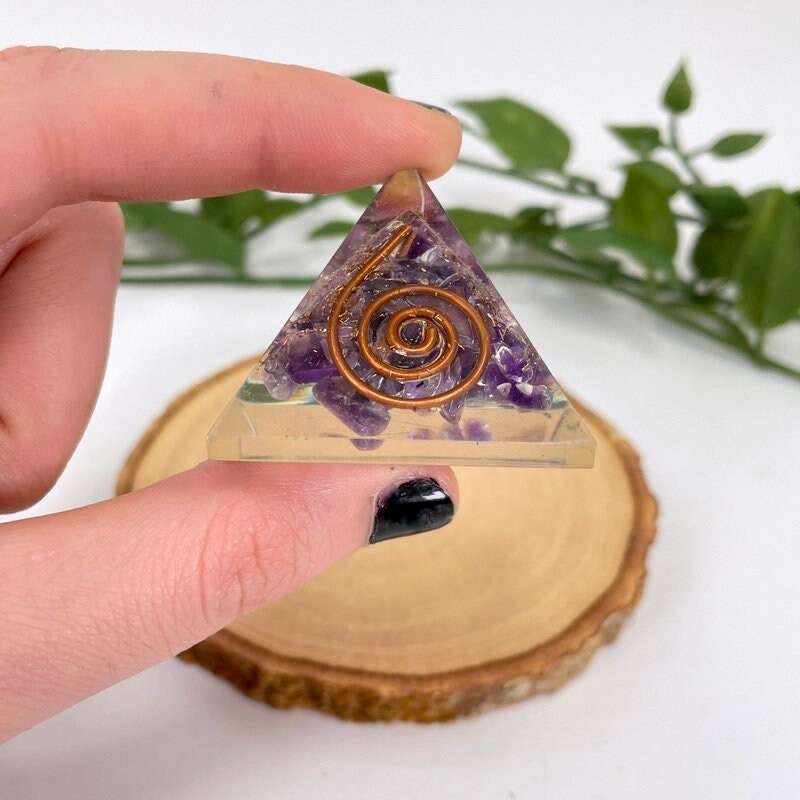 Spiritual Elementz Amethyst Orgone Pyramid (1'Inch) Stone of Spirituality & Peace of Mind