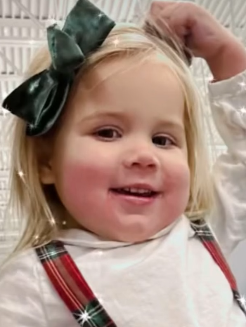 Green Polka Mar Bow