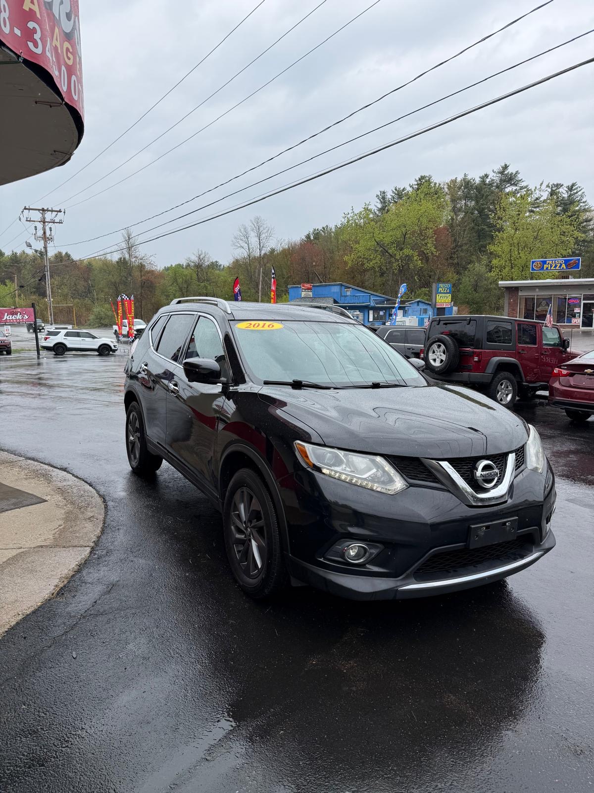 2016 NISSAN ROUGE