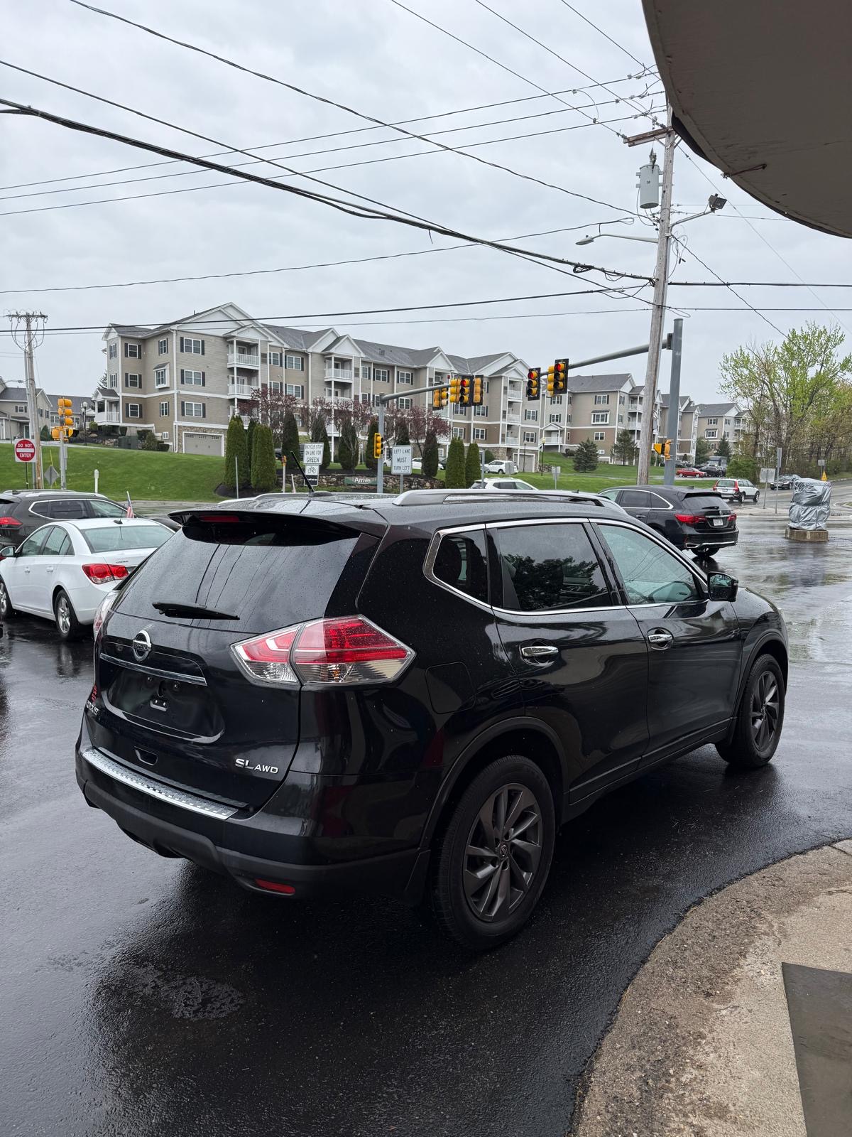 2016 NISSAN ROUGE