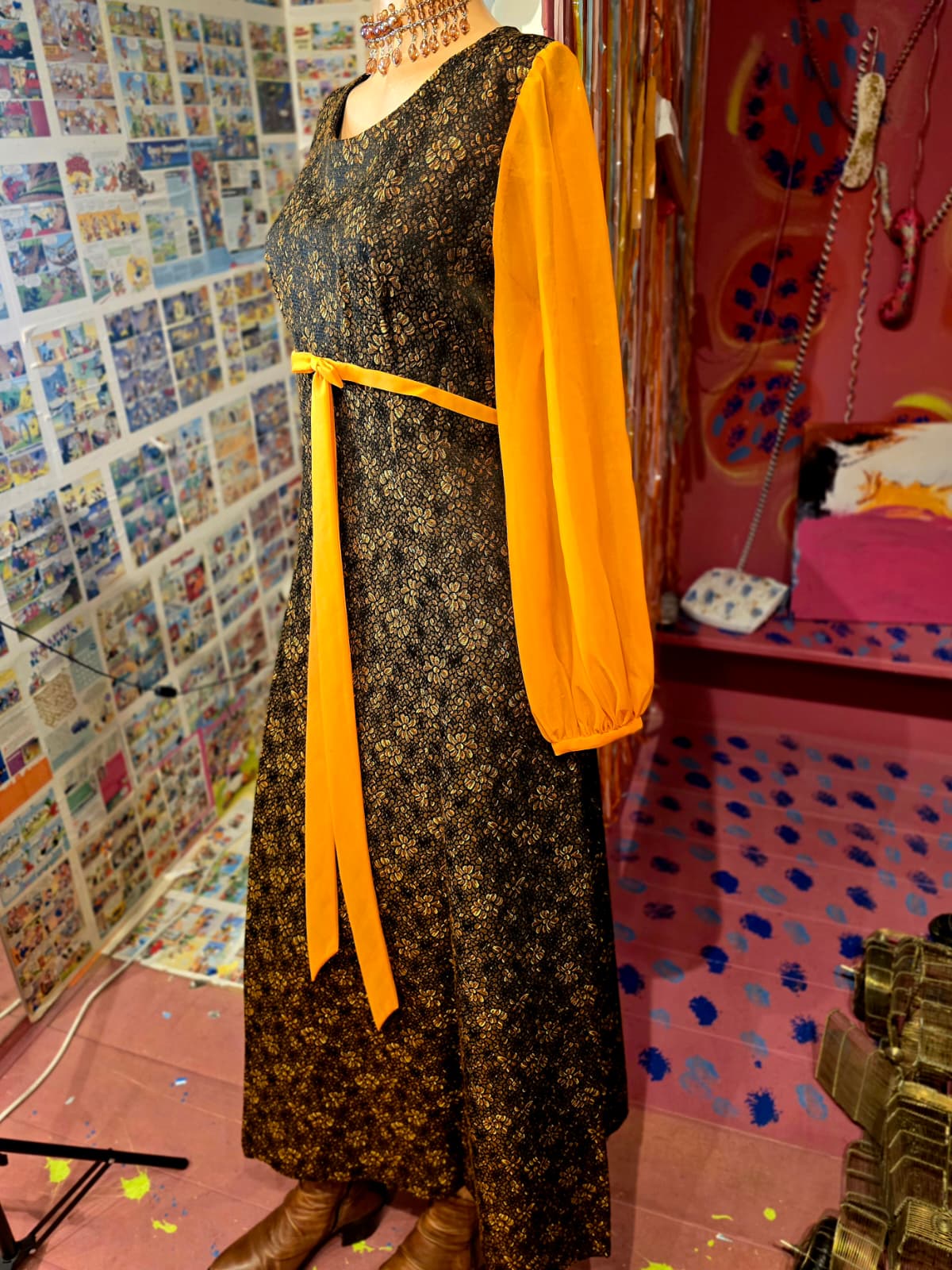 Vintage Floral Maxi Dress With Bow; Size M/L