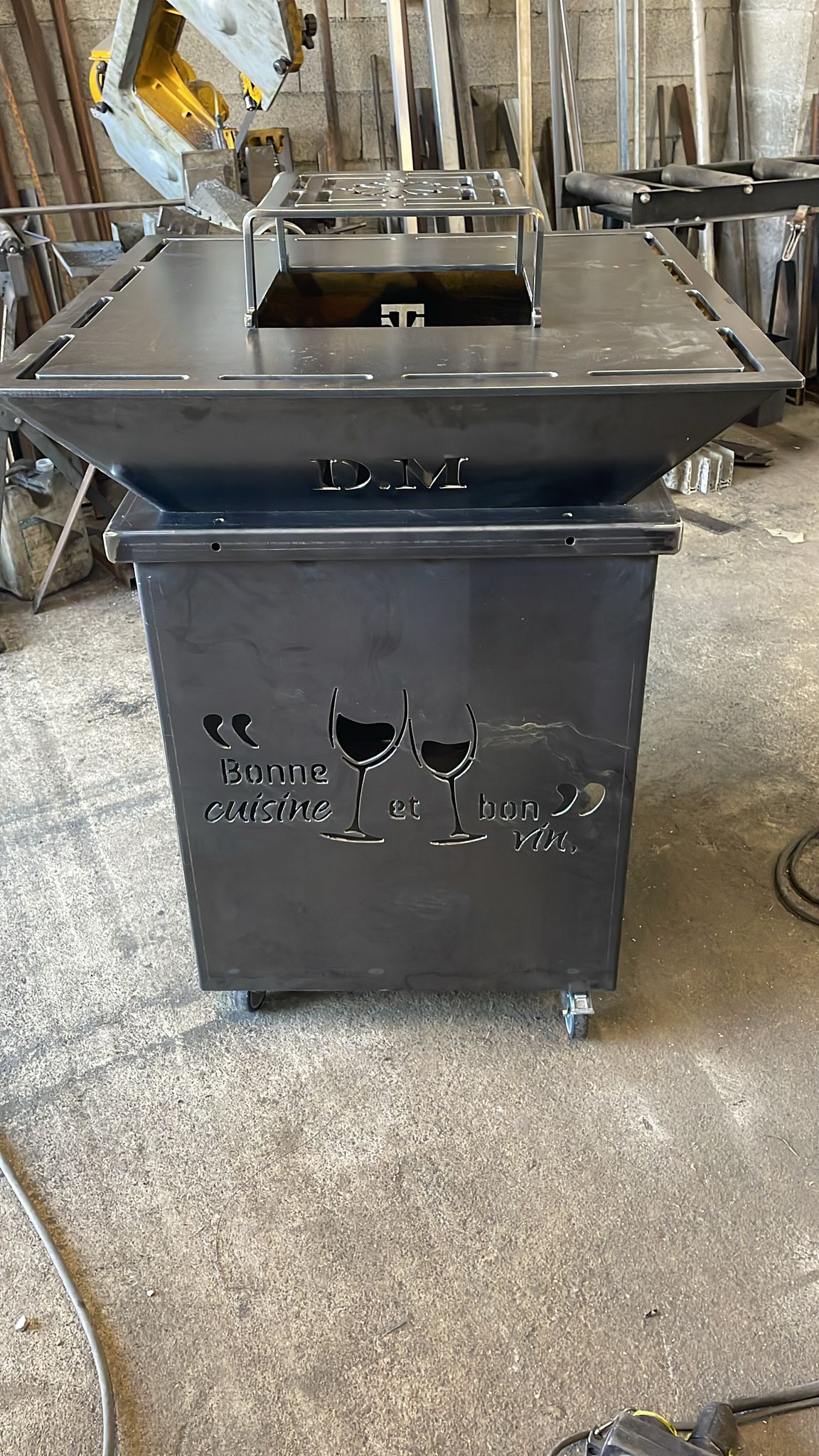 Brasero Signature- 60 cm - 100% en Acier Corten – L’Art du Feu à l’état Brut