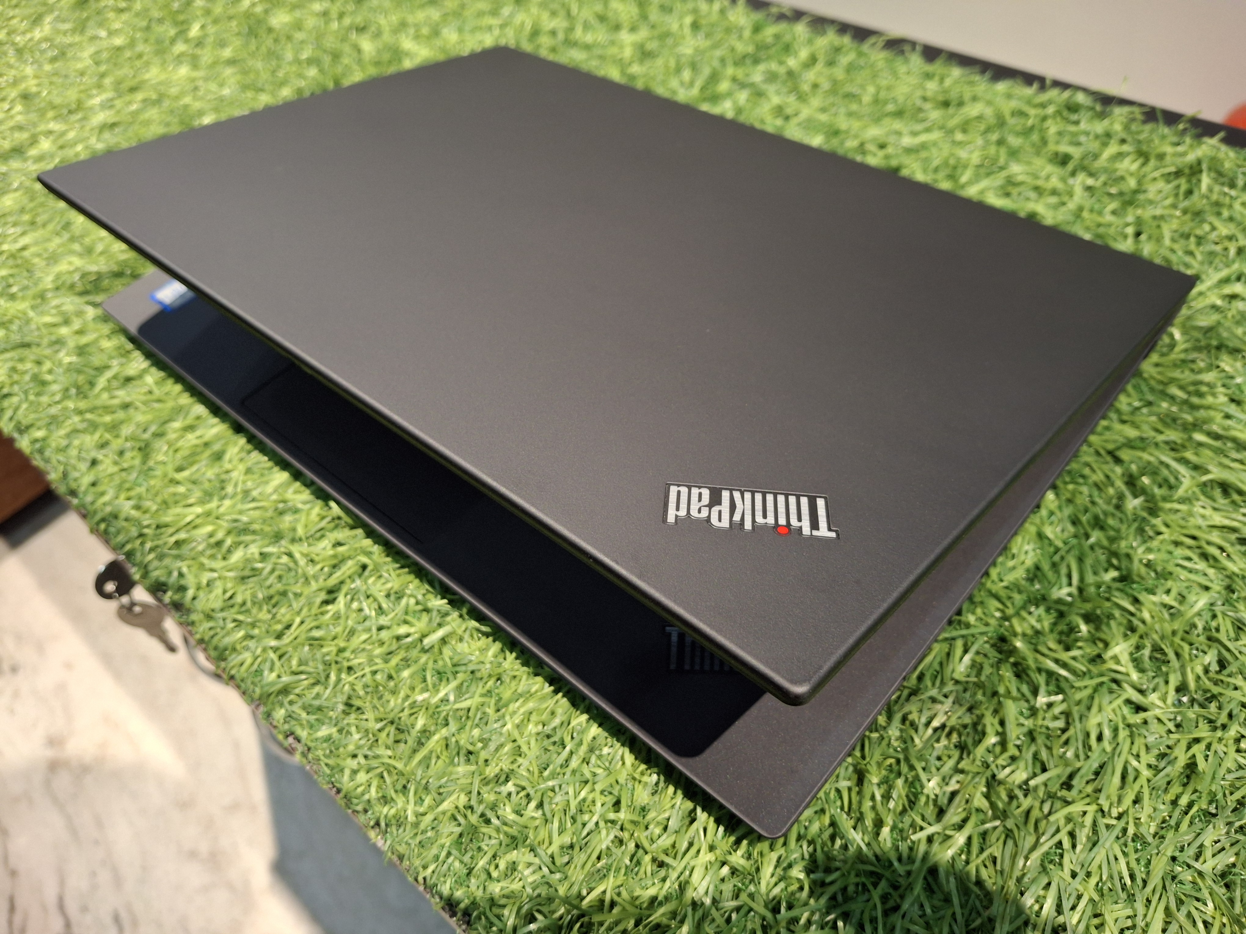 Lenovo ThinkPad T490 i5 8th 16/256