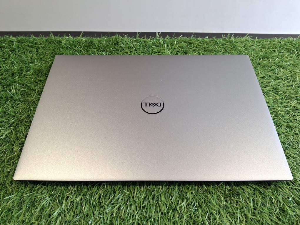 Dell Precision 5550 i7 10th 32/512 4GB Graphics 