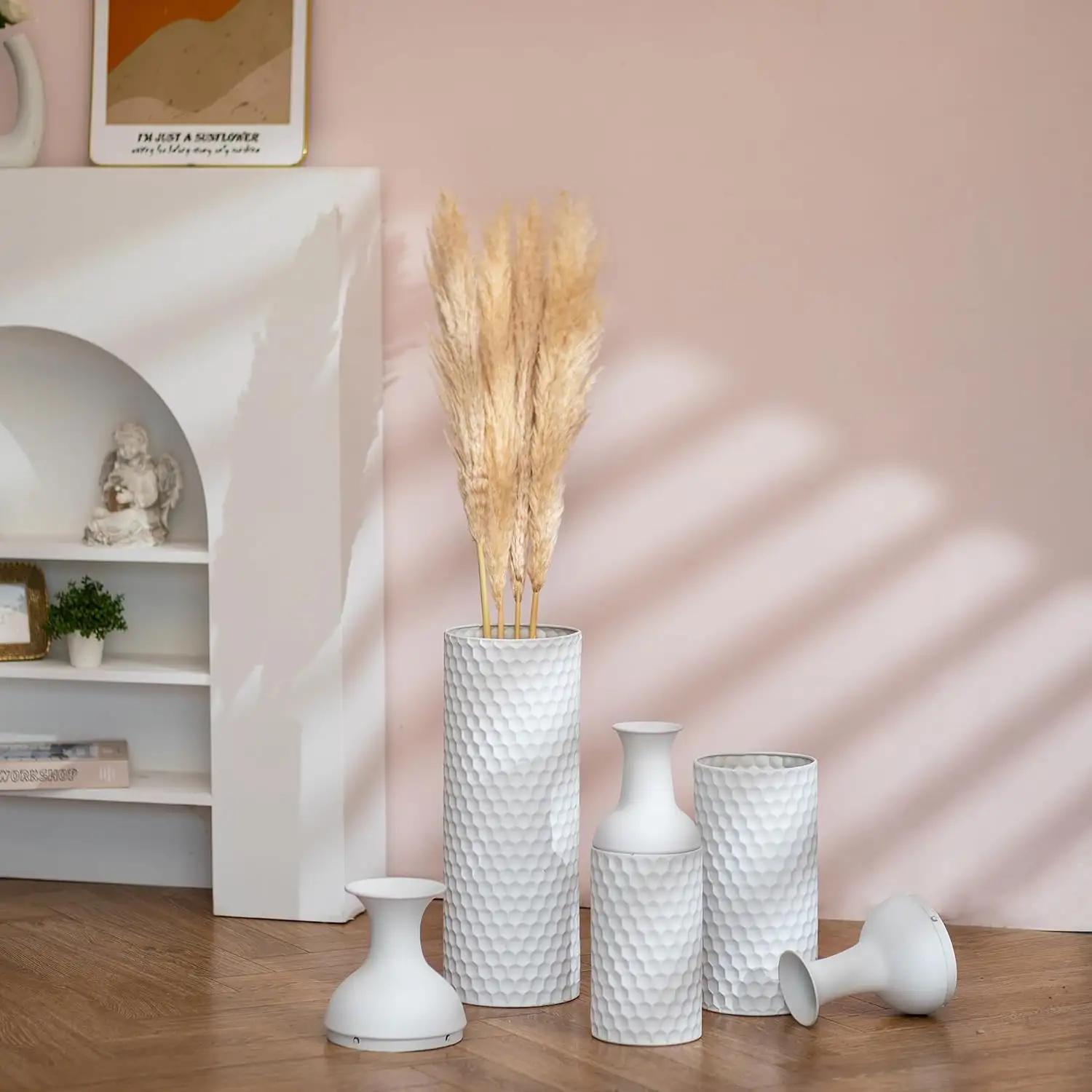 Set von 3 Metallblumenvasen, Ideale Akzentstücke für Kaffee- und Beistelltische || Set of 3 Metal Flower Vases, Ideal Accent Pieces for Coffee and Side Tables