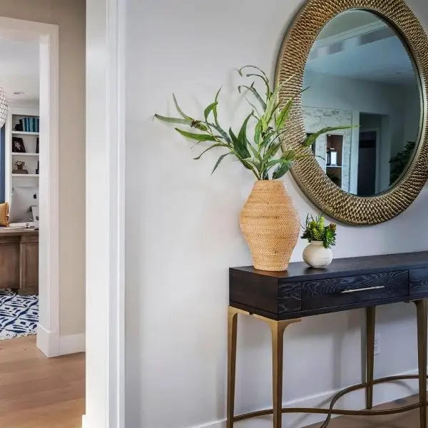 Moderne Rattan Vase mit rundem Muster, Große Dekovase für Hochzeiten und Heimdekoration || Contemporary Luxury Rattan Vase with Round Pattern, Large Decorative Vase for Weddings and Home Decoration