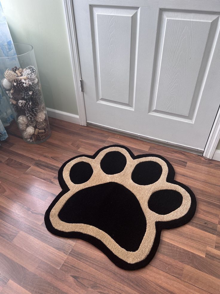 Handmade Paw-Shaped Rug an adorable addition to any Room
