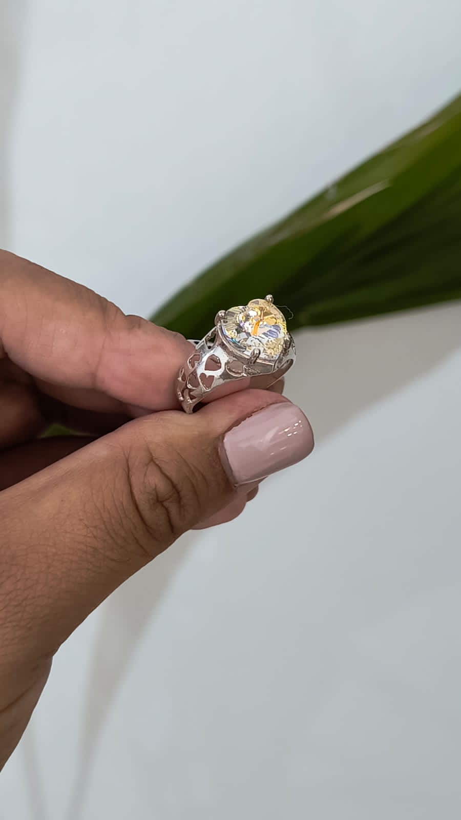 Anillo de plata con corazón de Swarovski