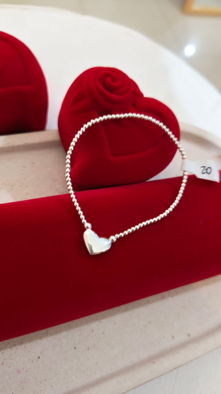 Pulsera con dije de corazon