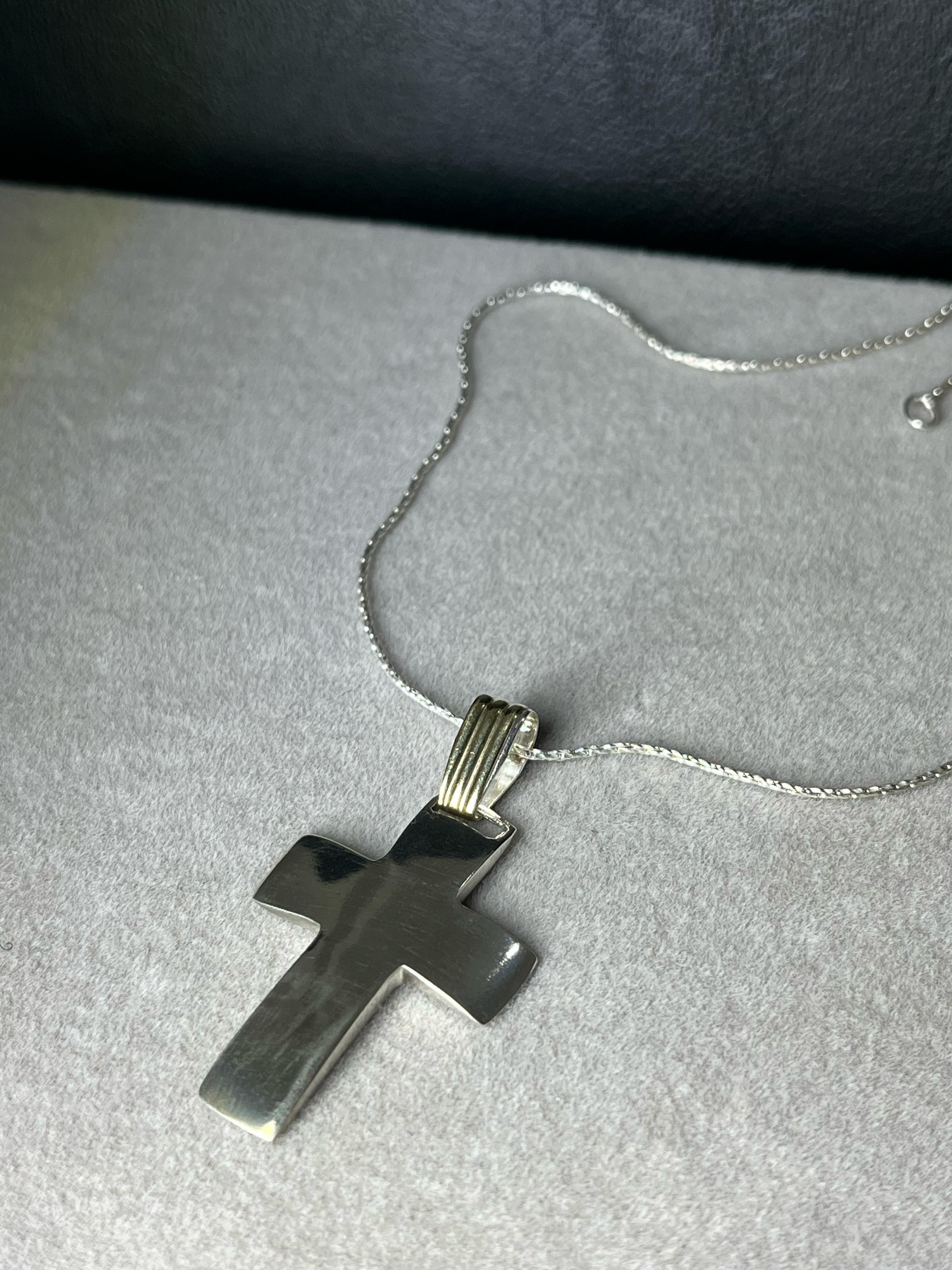 Dije de cruz de plata 925