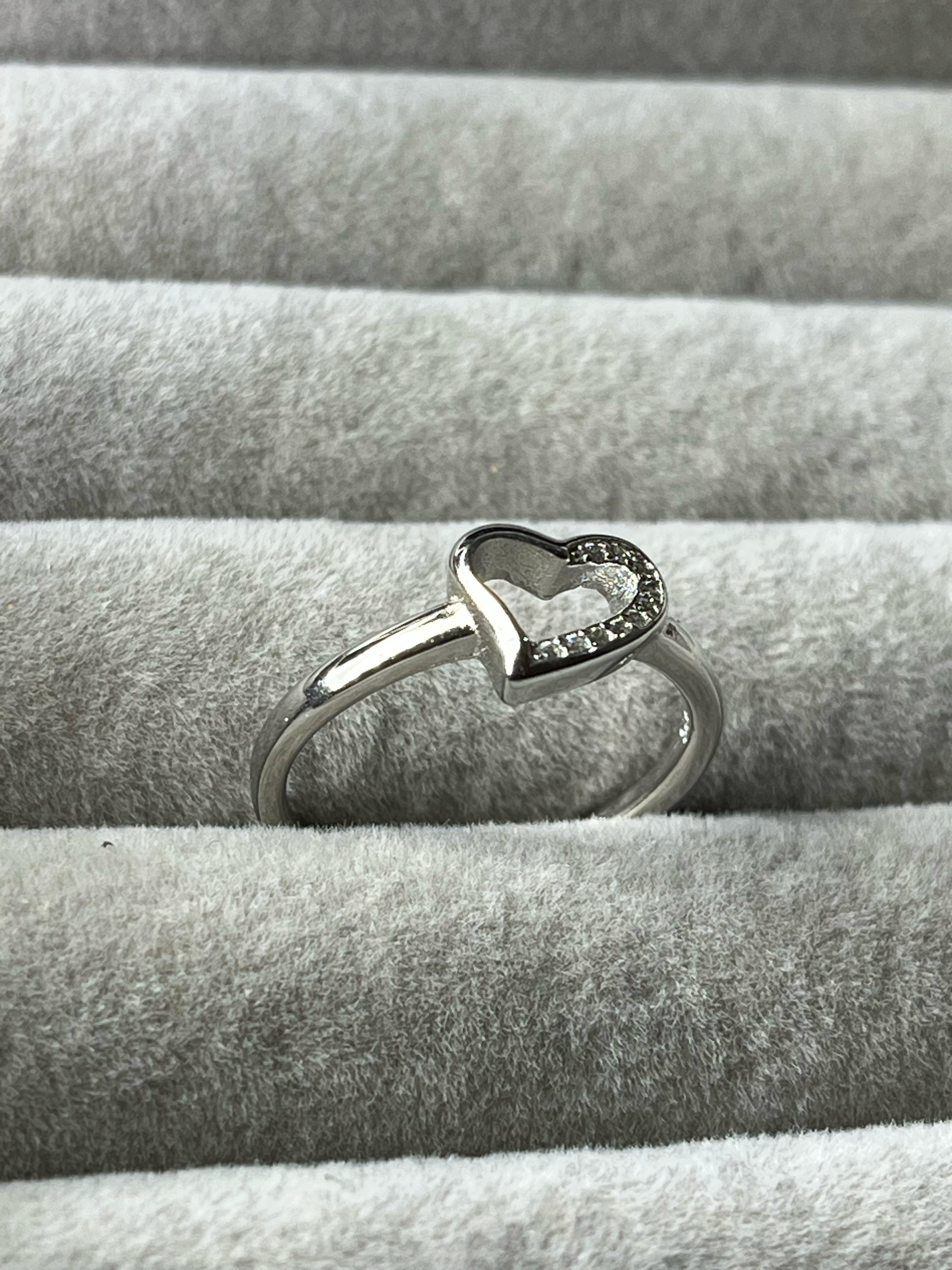 Anillo corazon con cubic plata 925